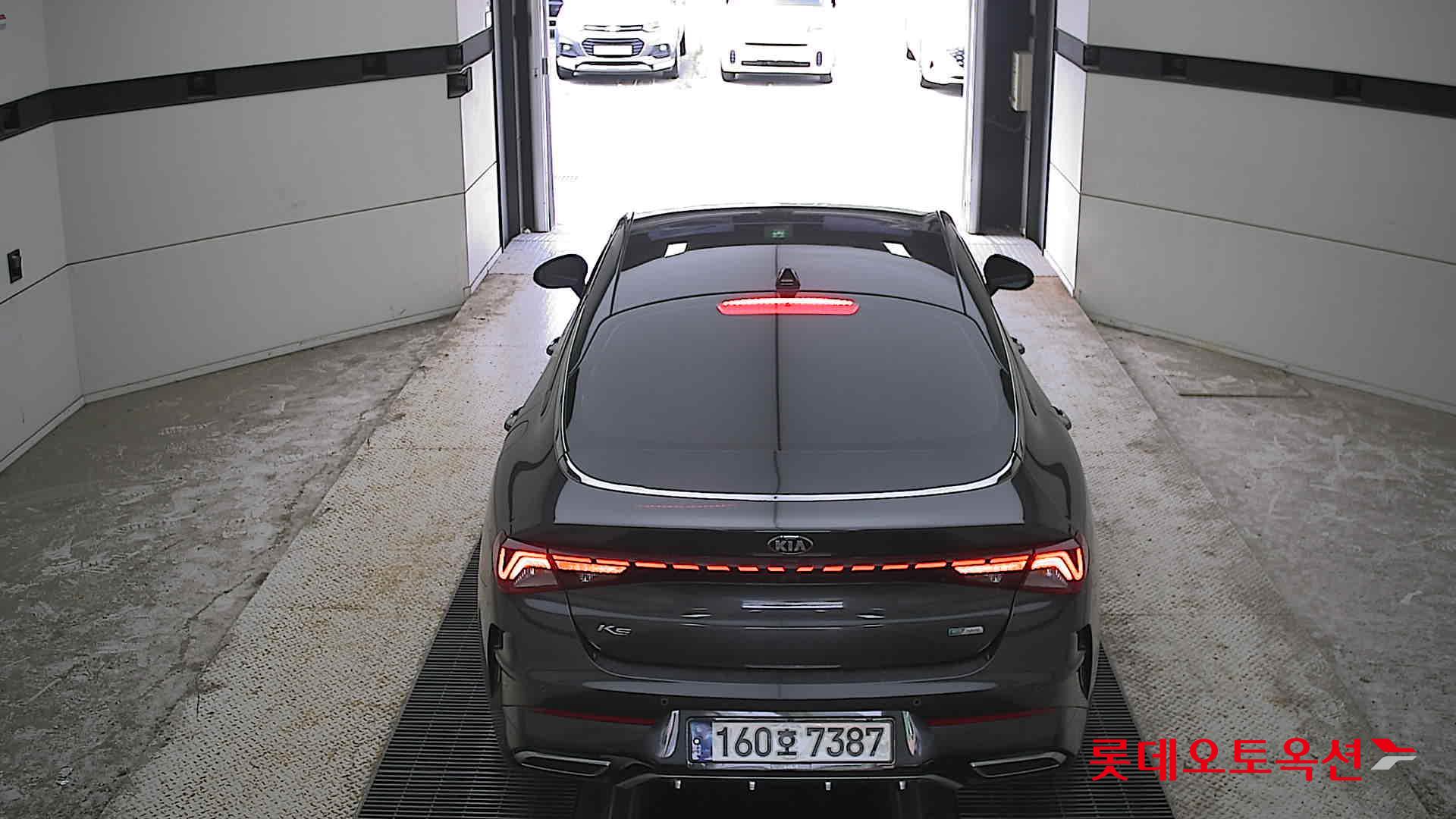 2021 - kia k5