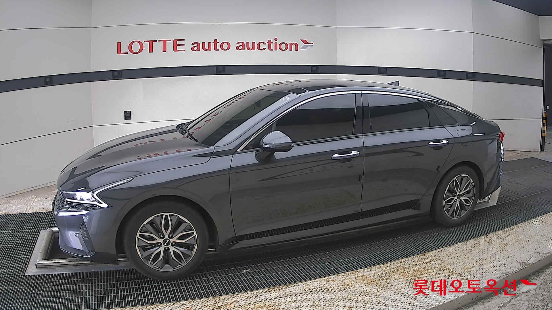 2021 - kia k5