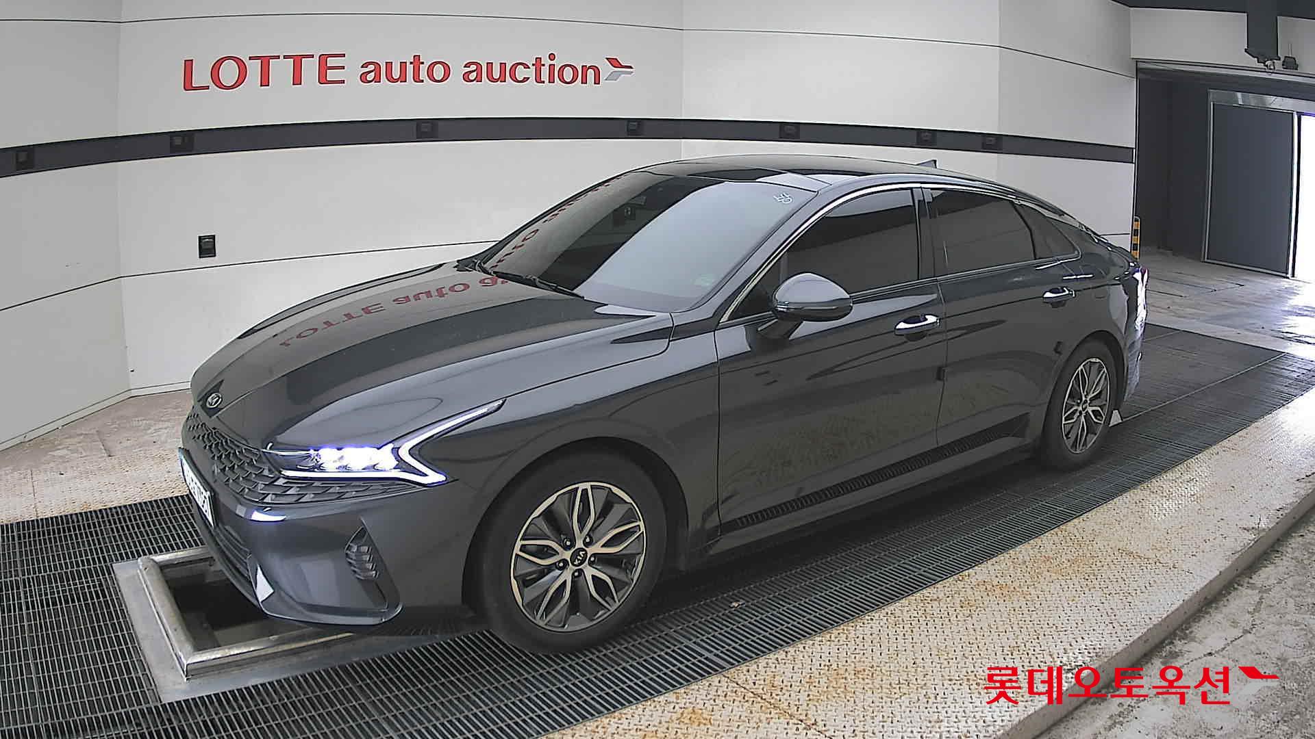 2021 - kia k5
