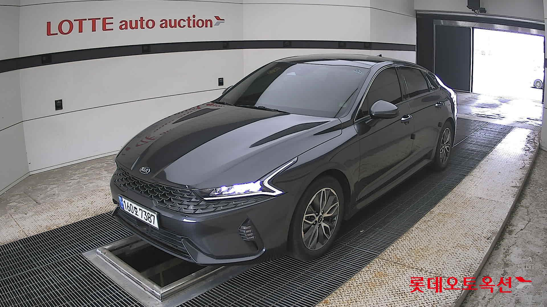 2021 - kia k5