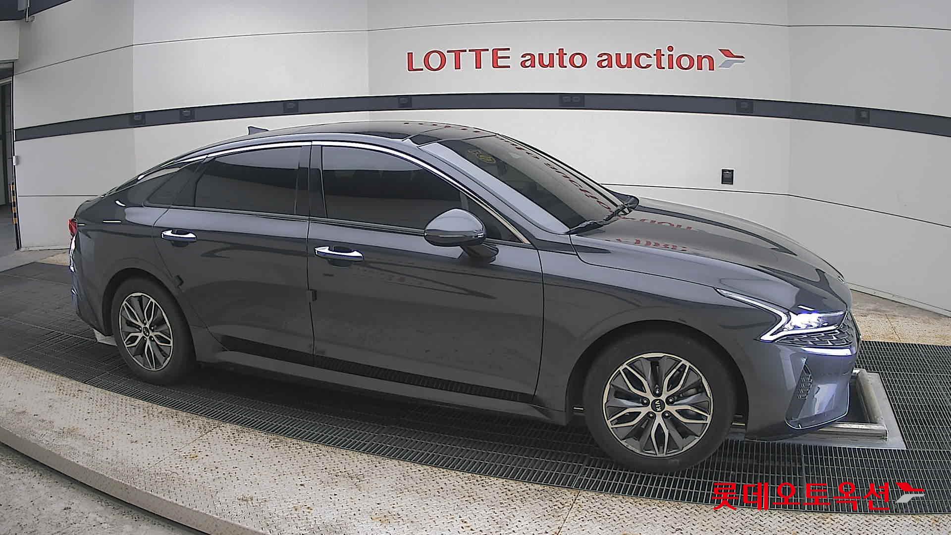 2021 - kia k5