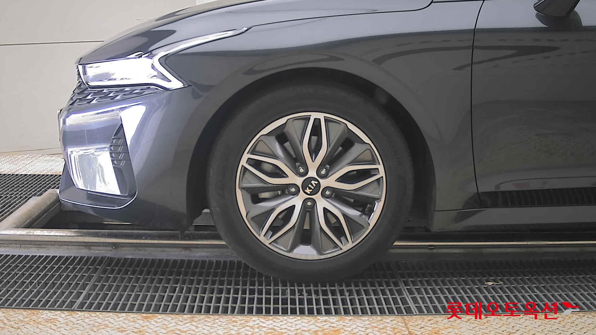 2021 - kia k5