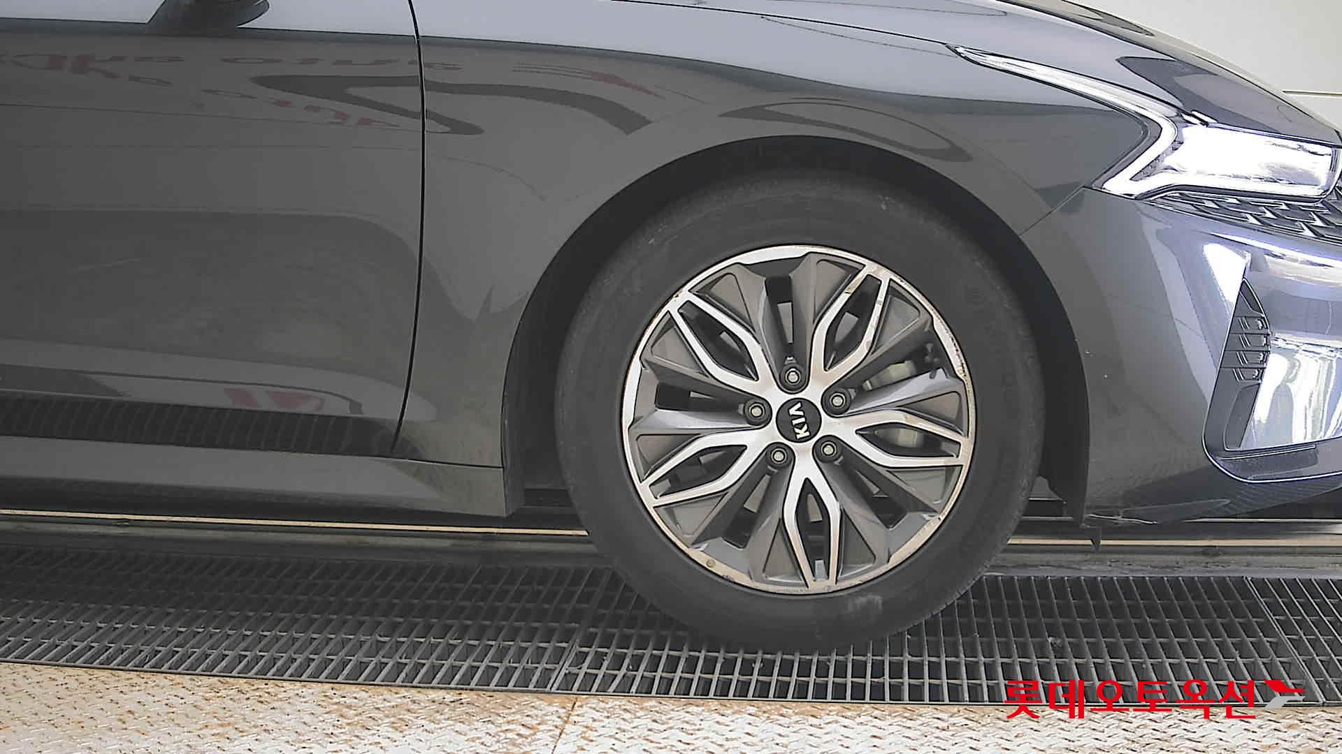 2021 - kia k5