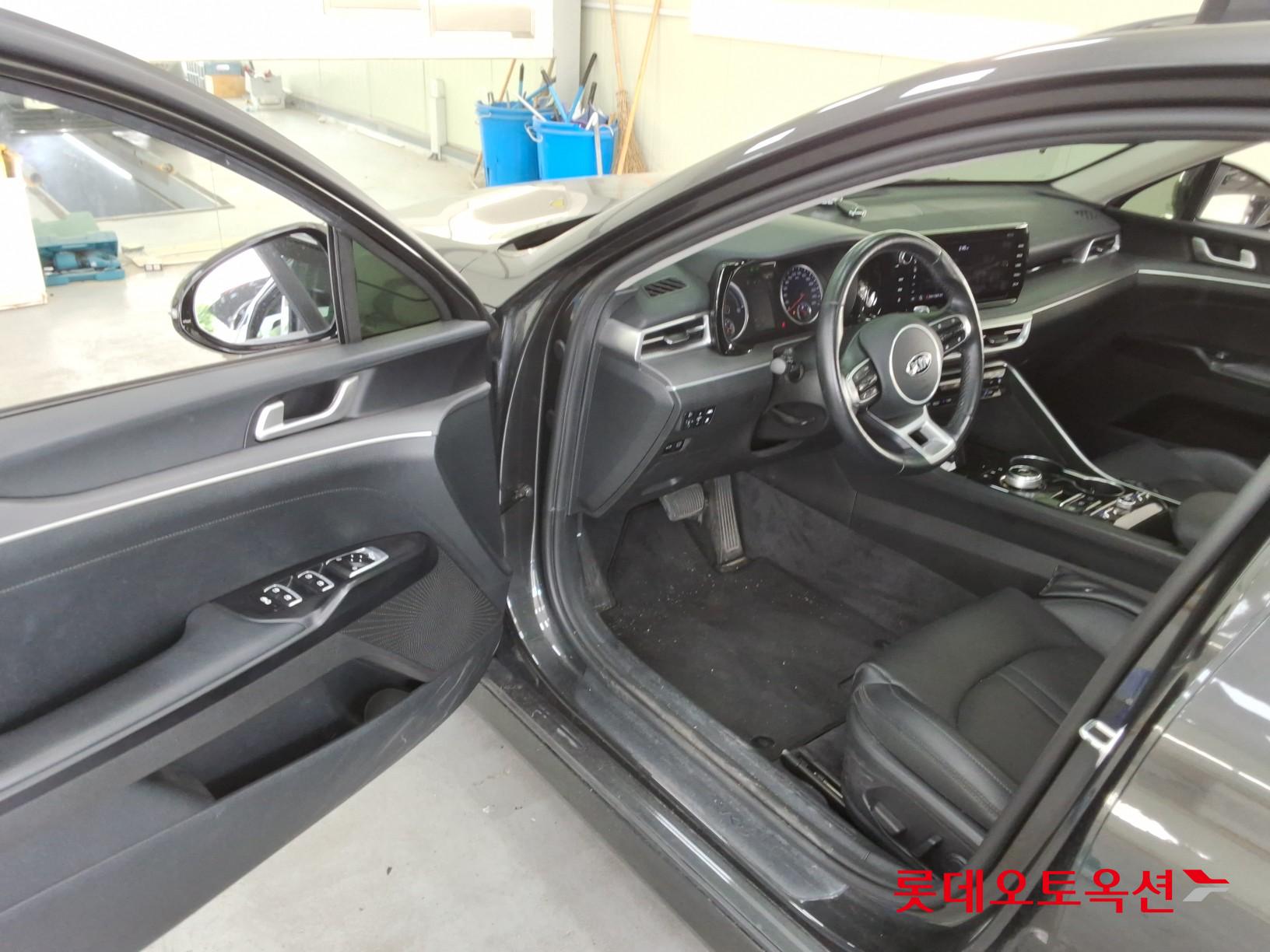 2021 - kia k5
