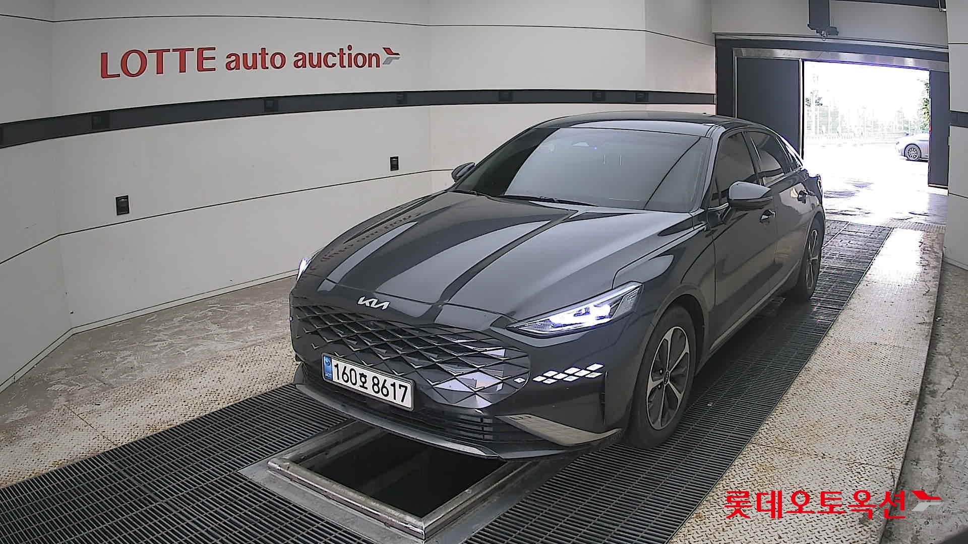 2022 - kia k8