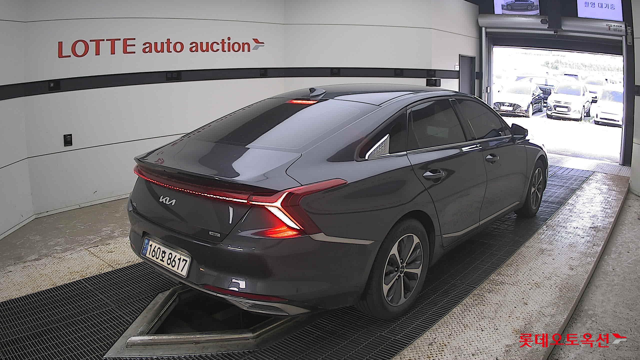 2022 - kia k8