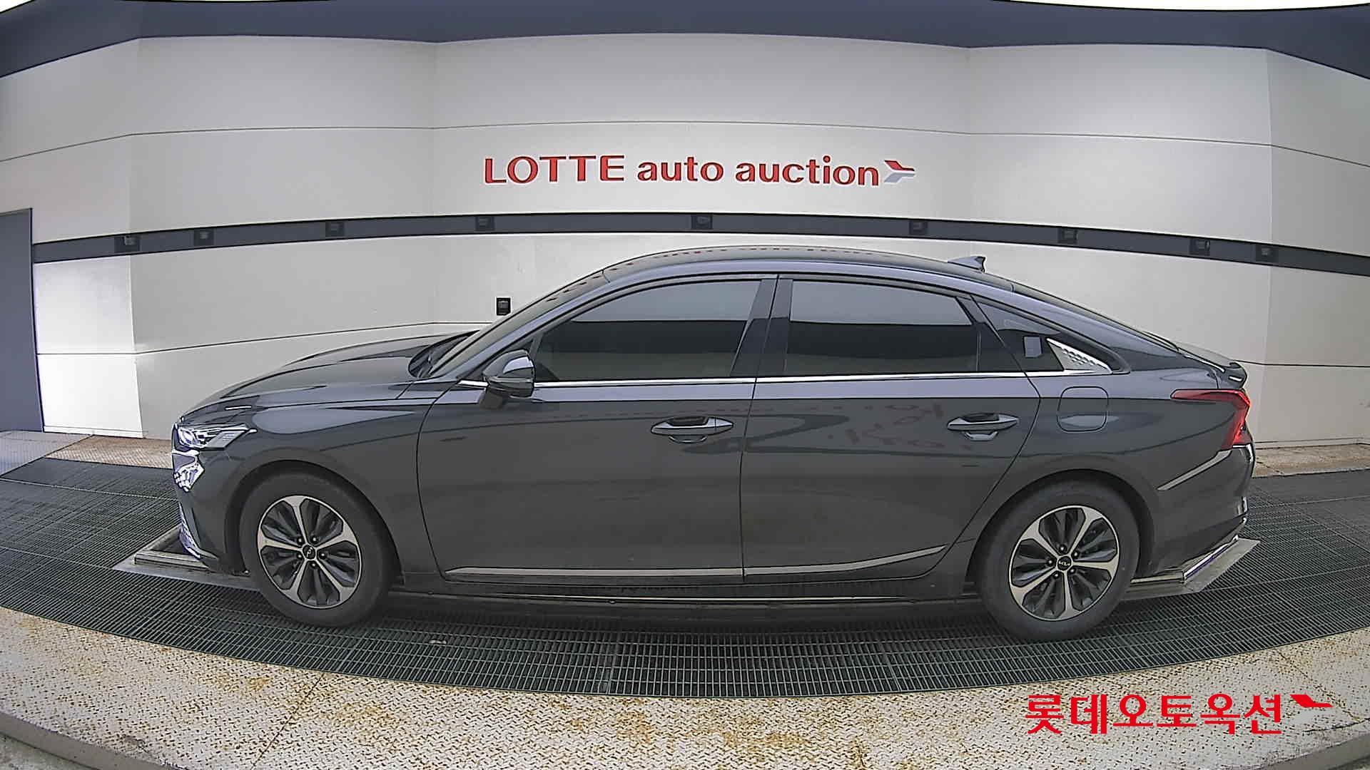 2022 - kia k8