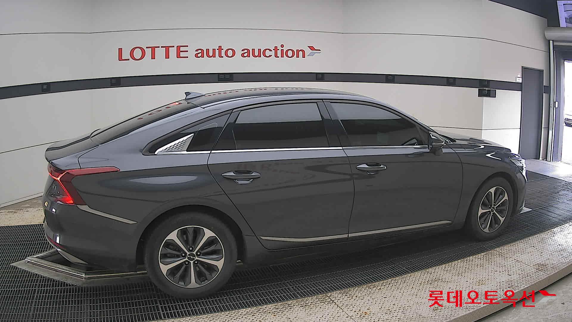 2022 - kia k8