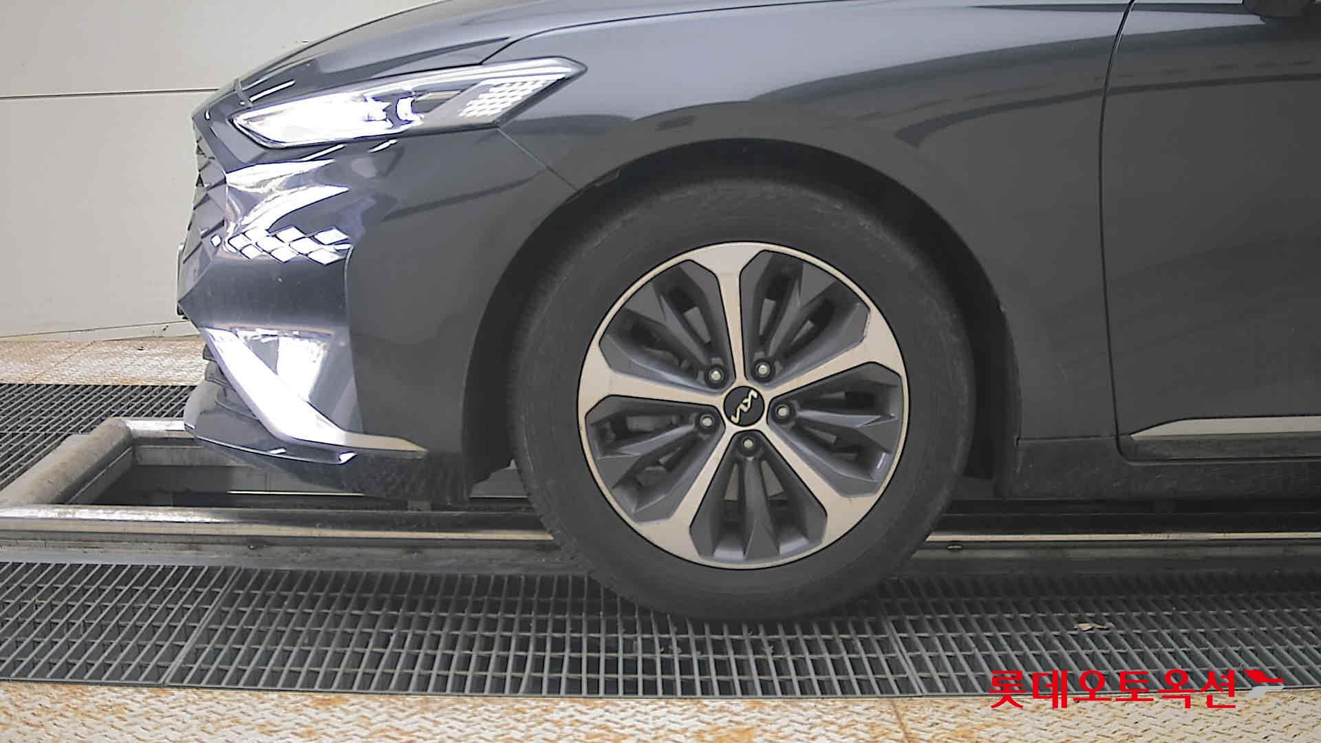 2022 - kia k8