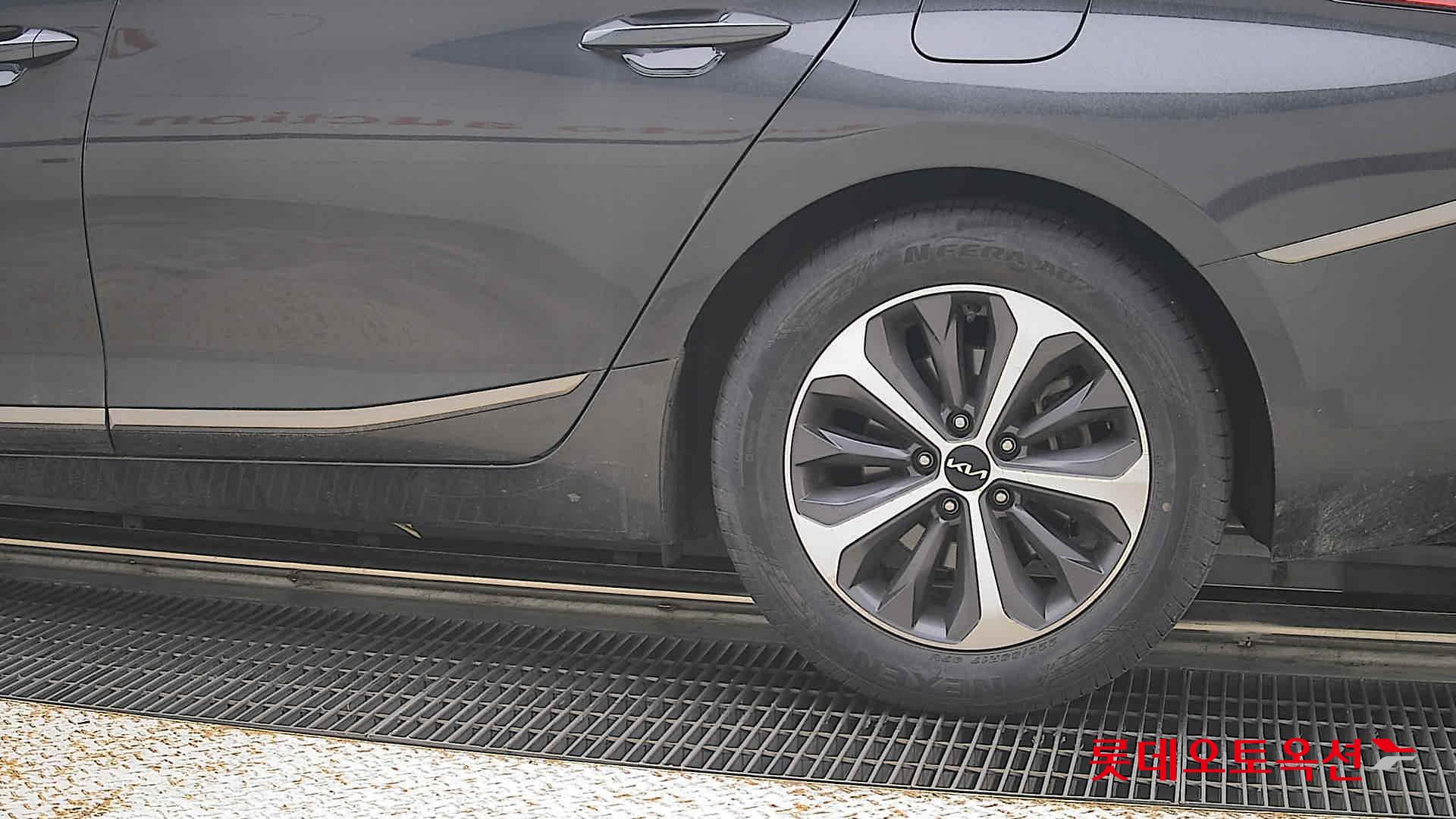 2022 - kia k8