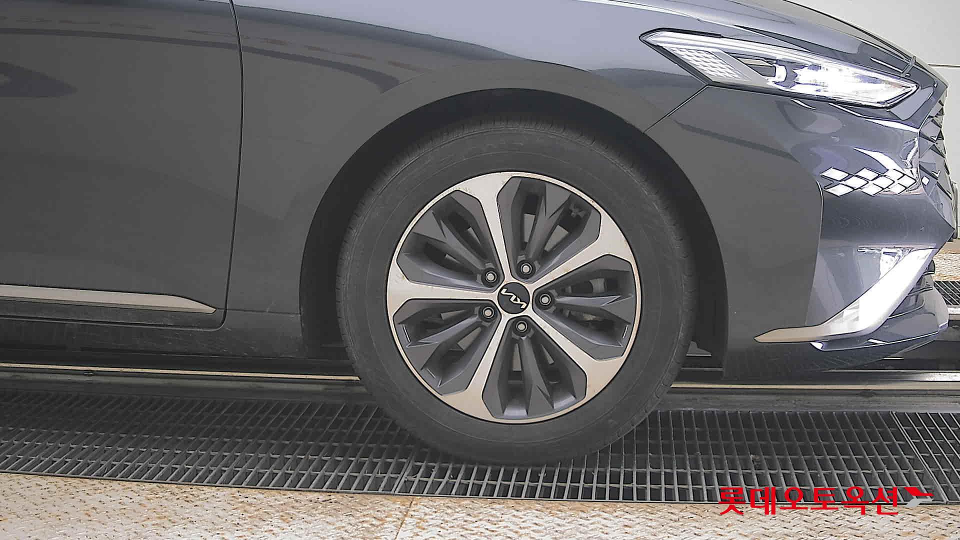 2022 - kia k8