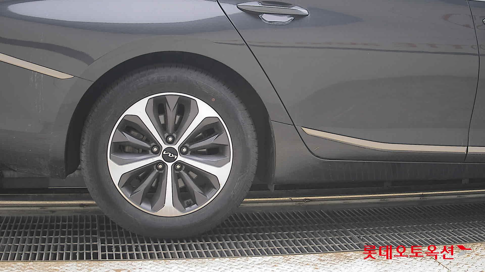 2022 - kia k8