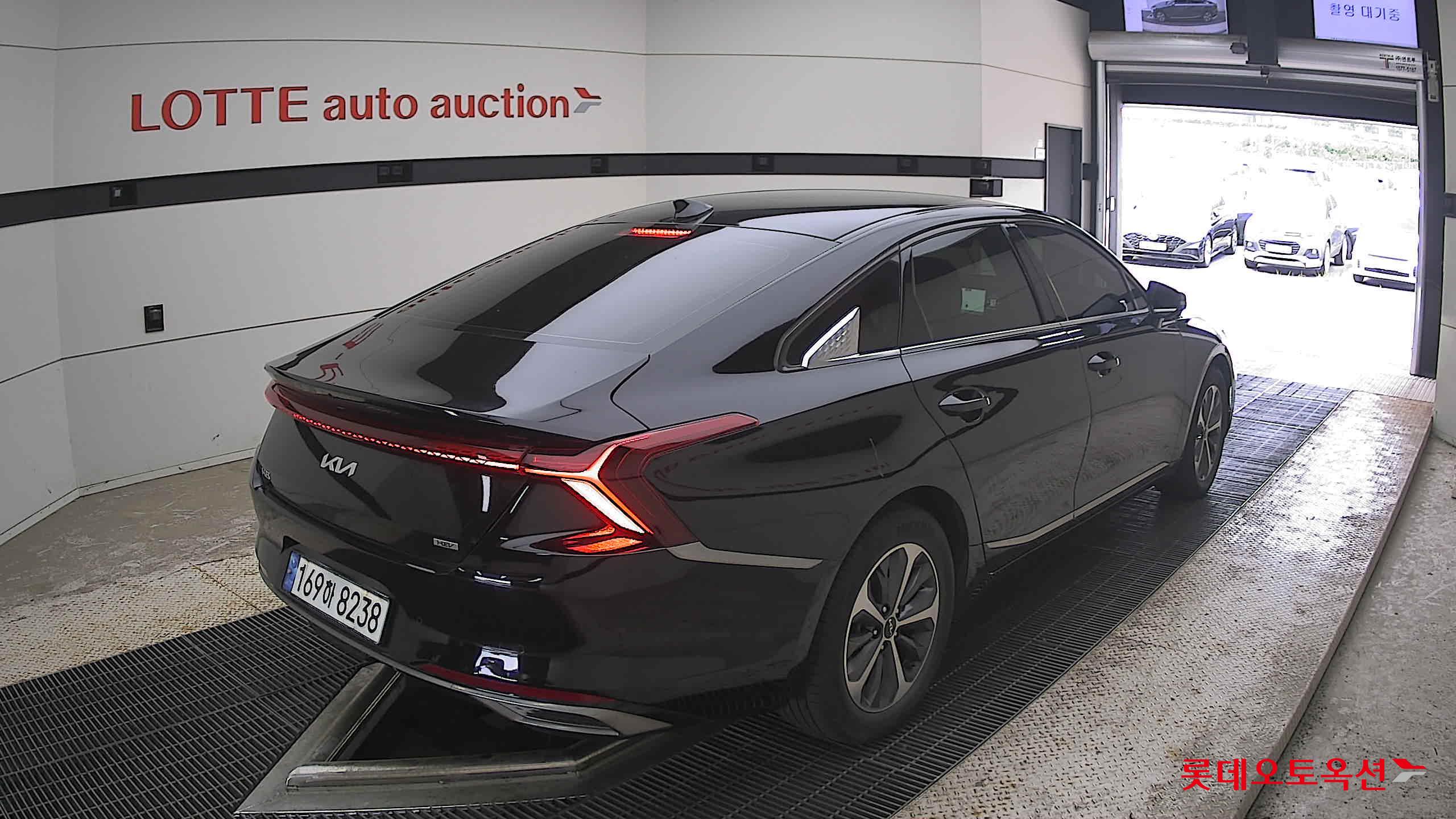 2023 - kia k8