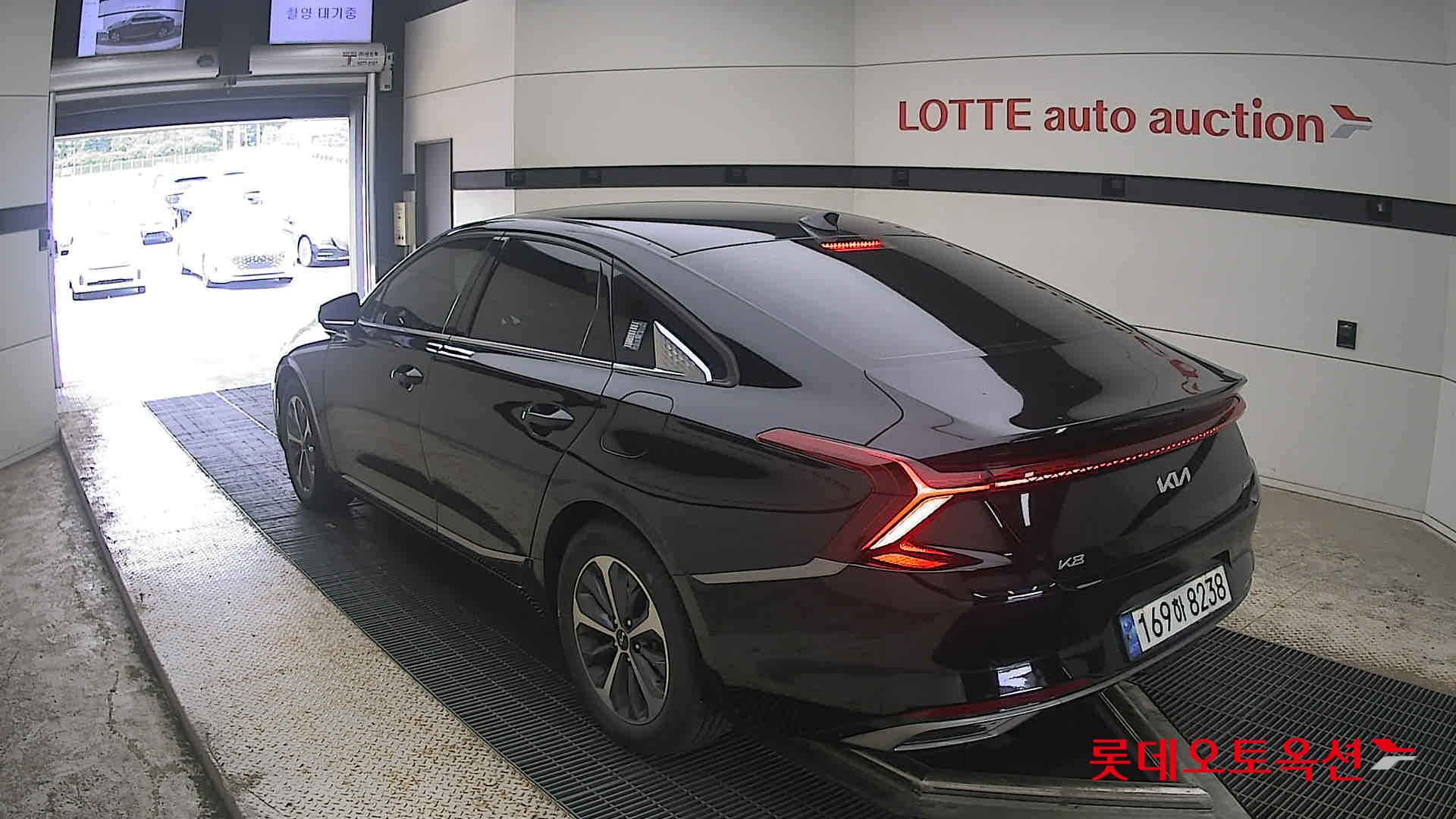 2023 - kia k8