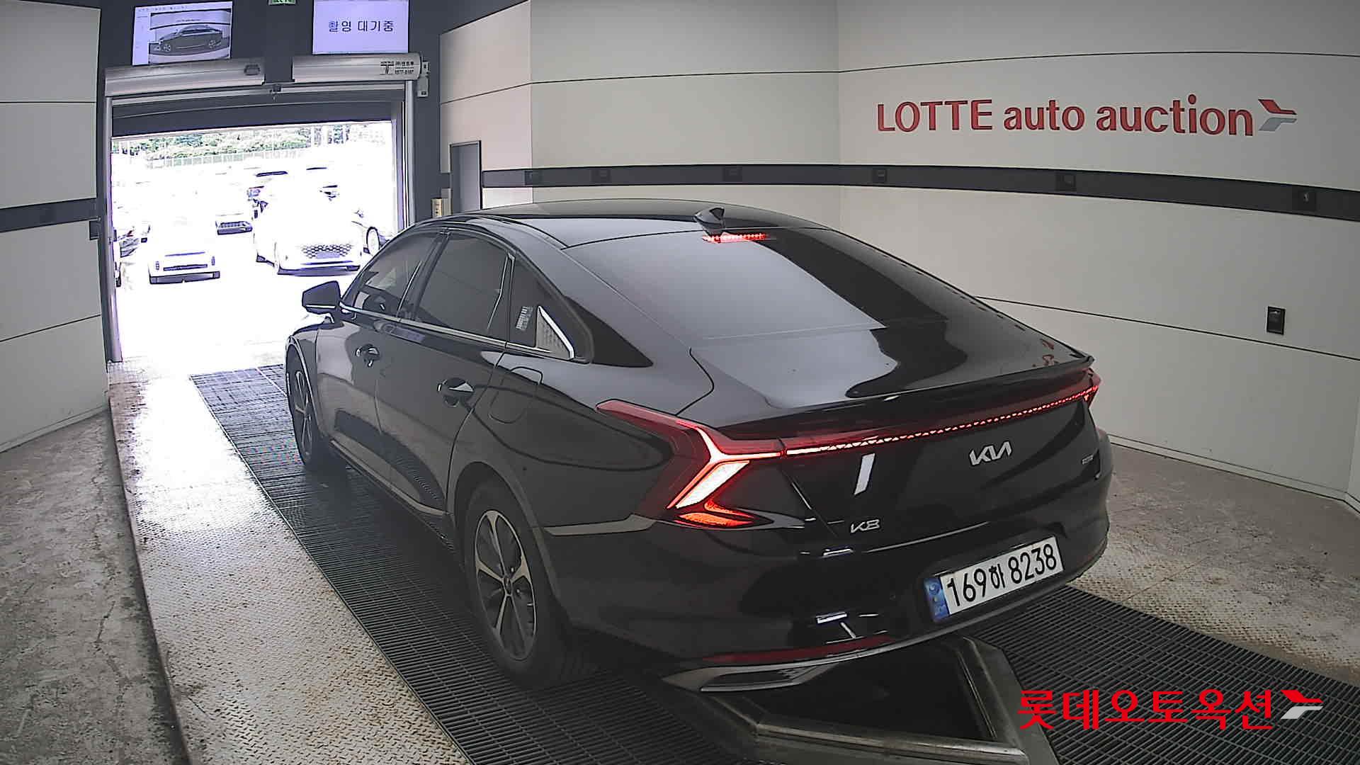 2023 - kia k8