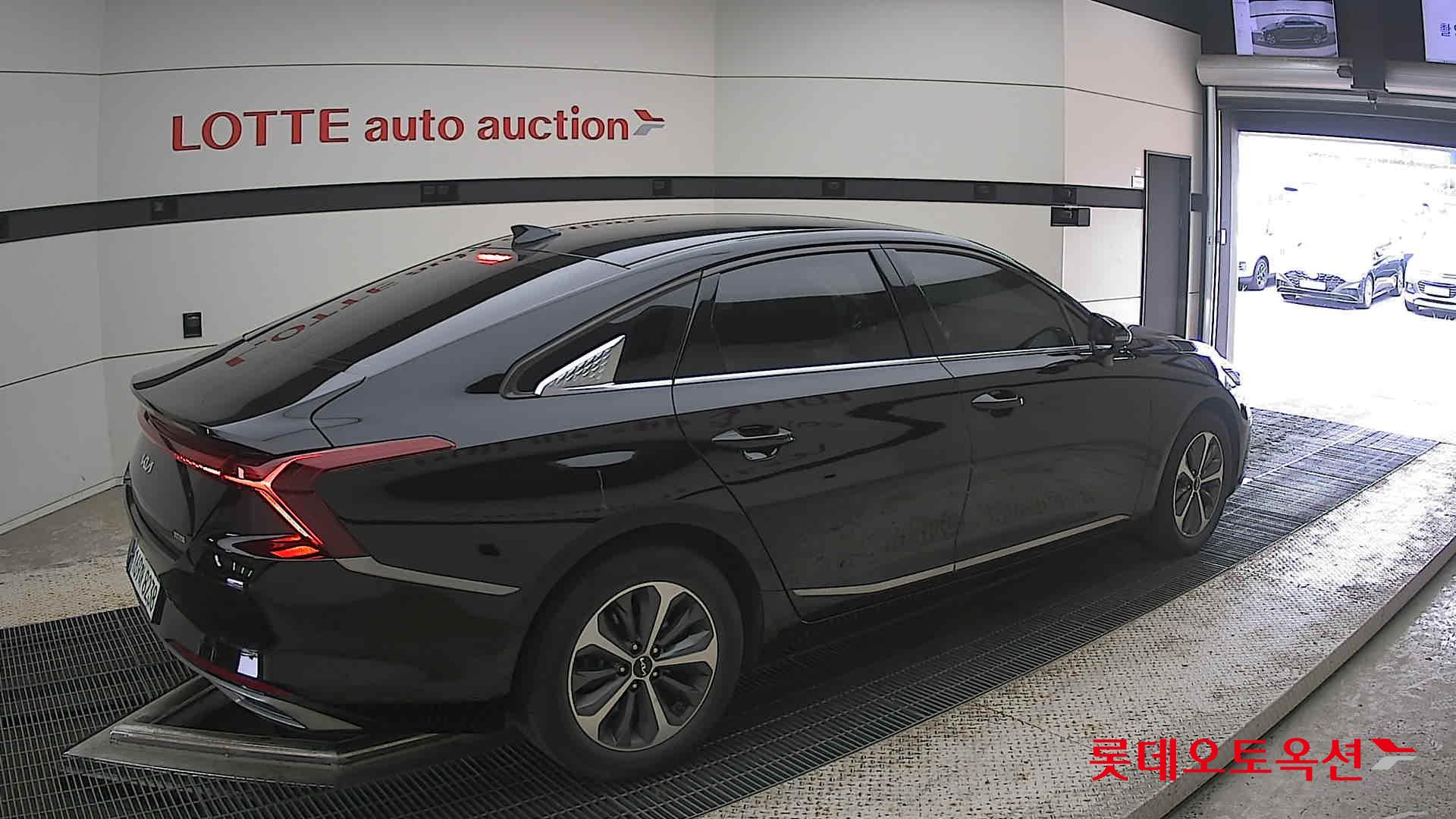 2023 - kia k8