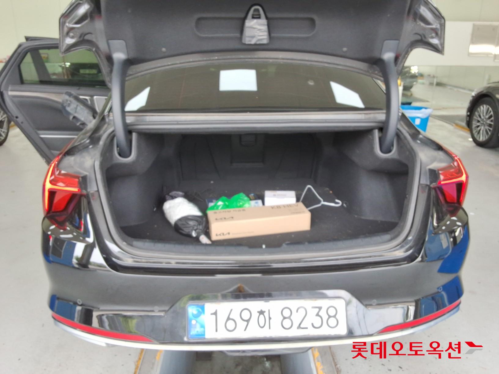 2023 - kia k8