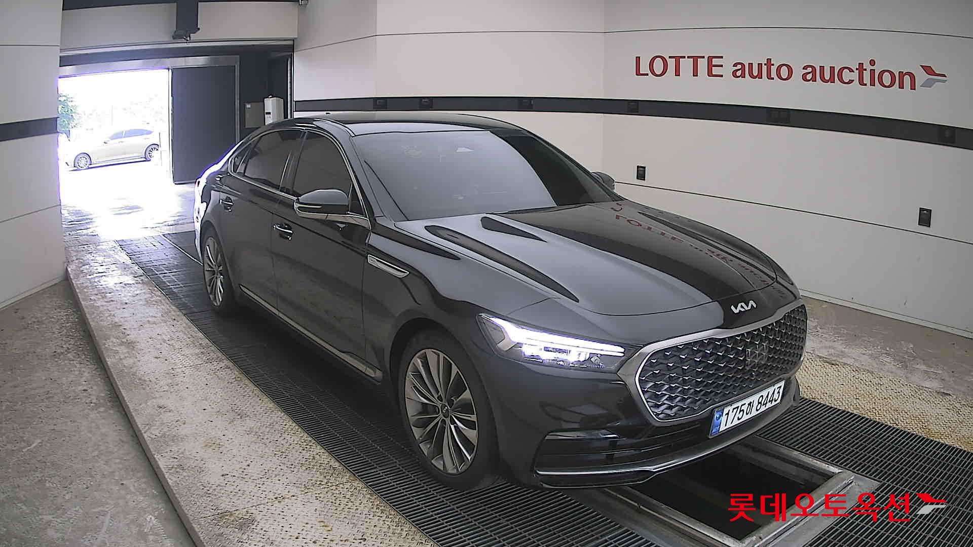2023 - kia k9