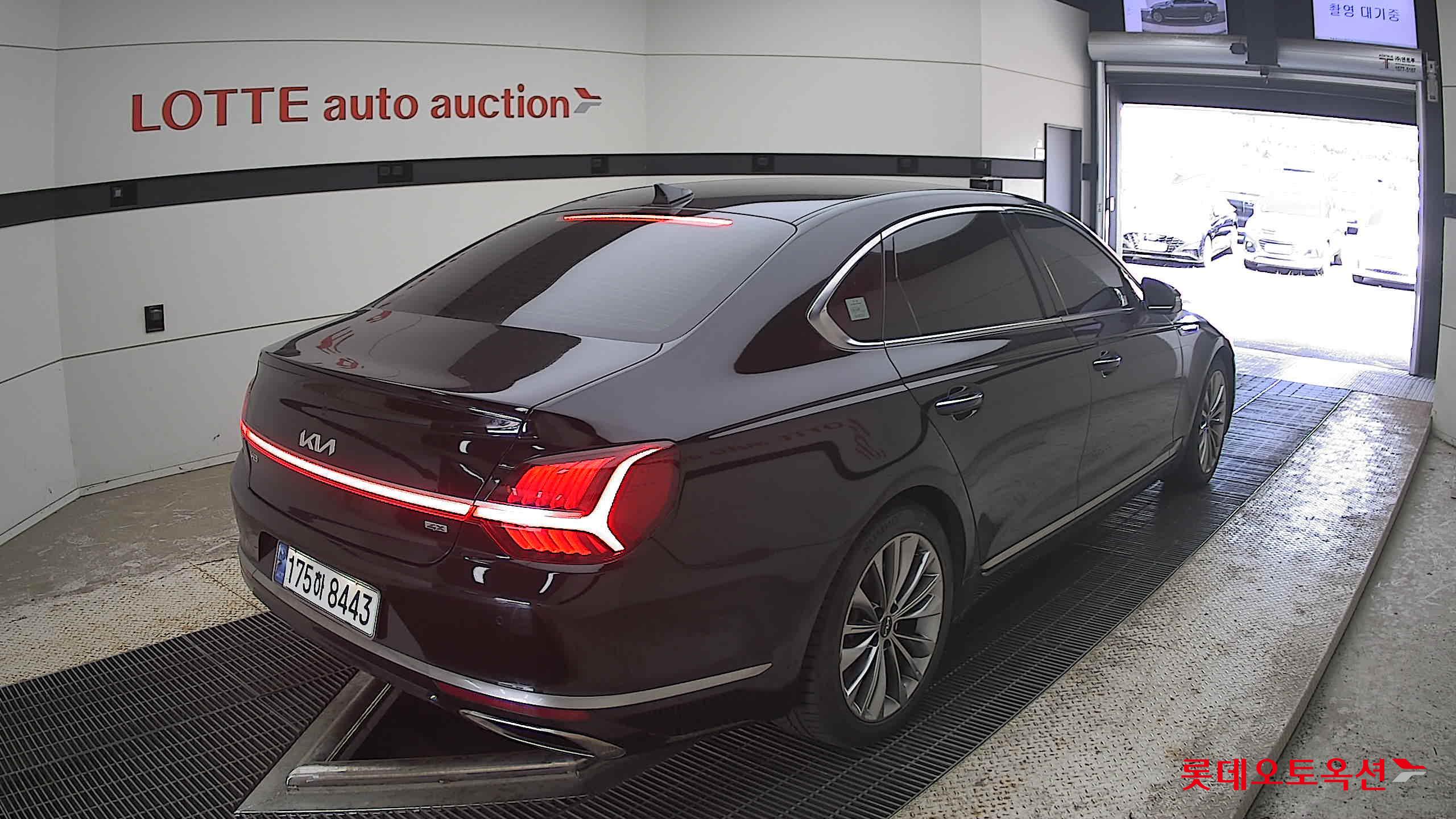 2023 - kia k9