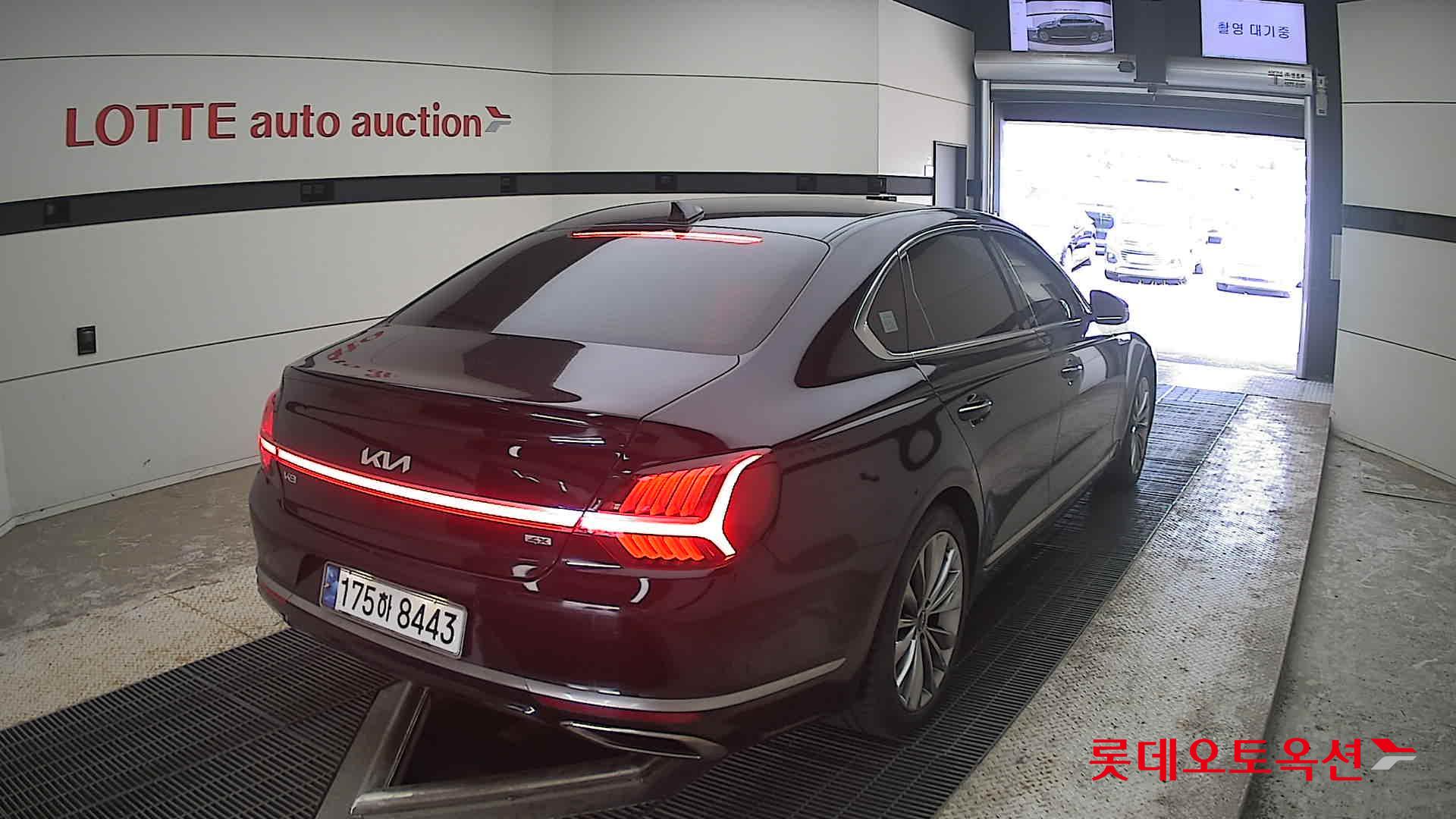 2023 - kia k9