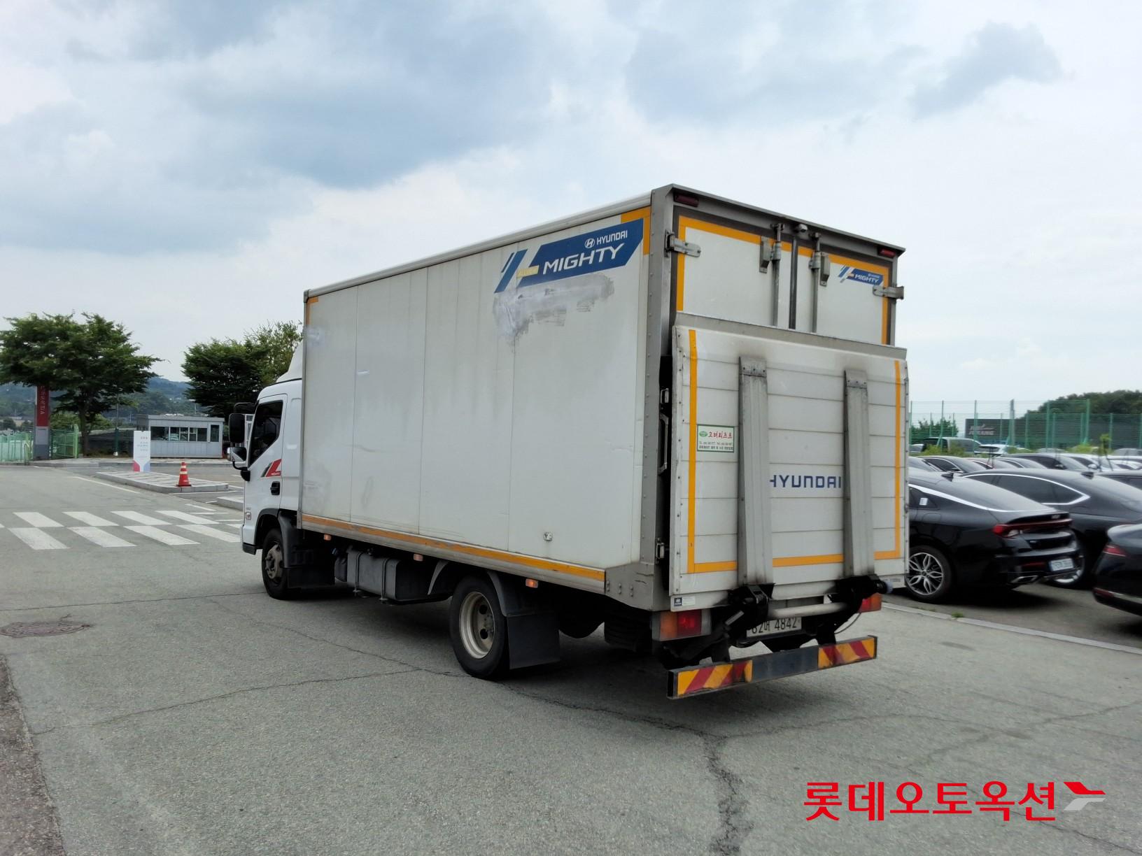 2020 - hyundai mighty