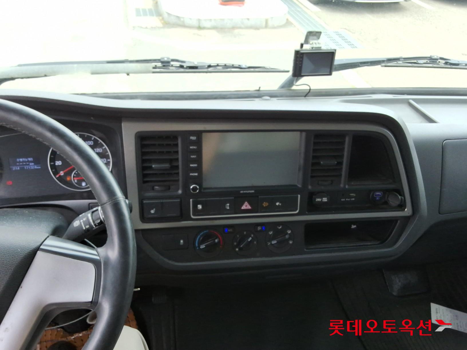 2020 - hyundai mighty