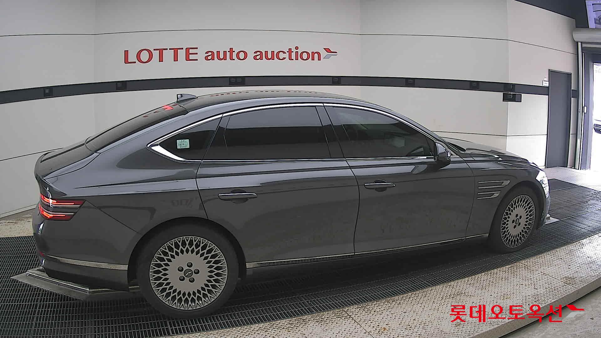 2022 - genesis g80