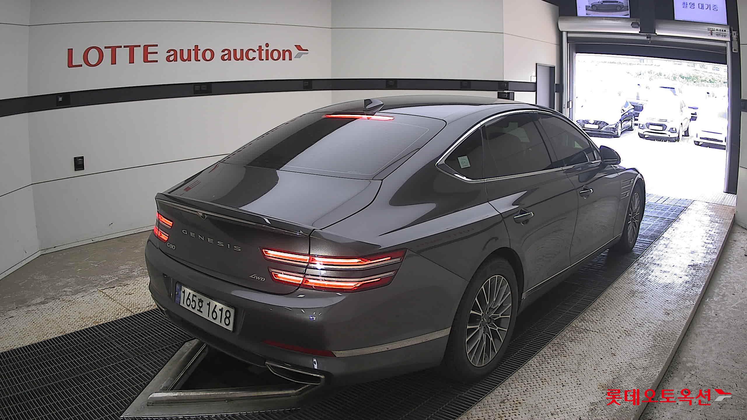 2022 - genesis g80