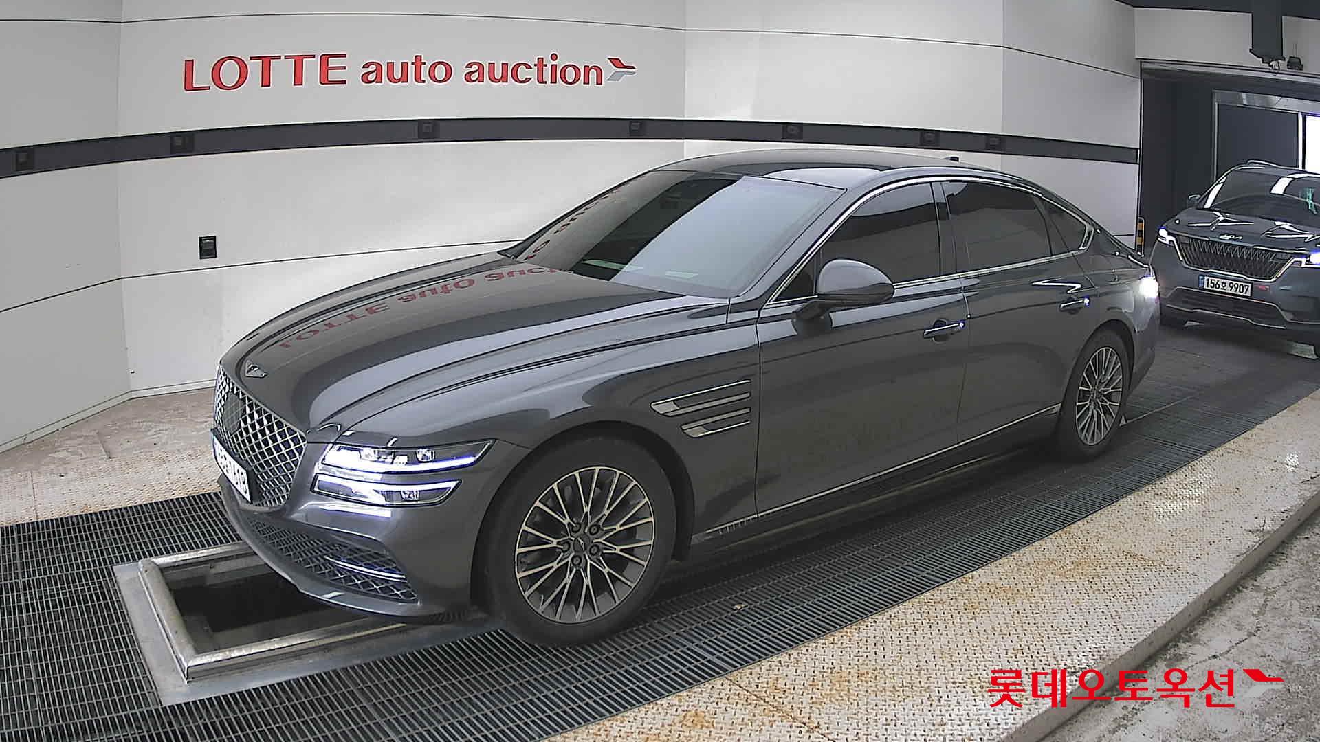 2022 - genesis g80