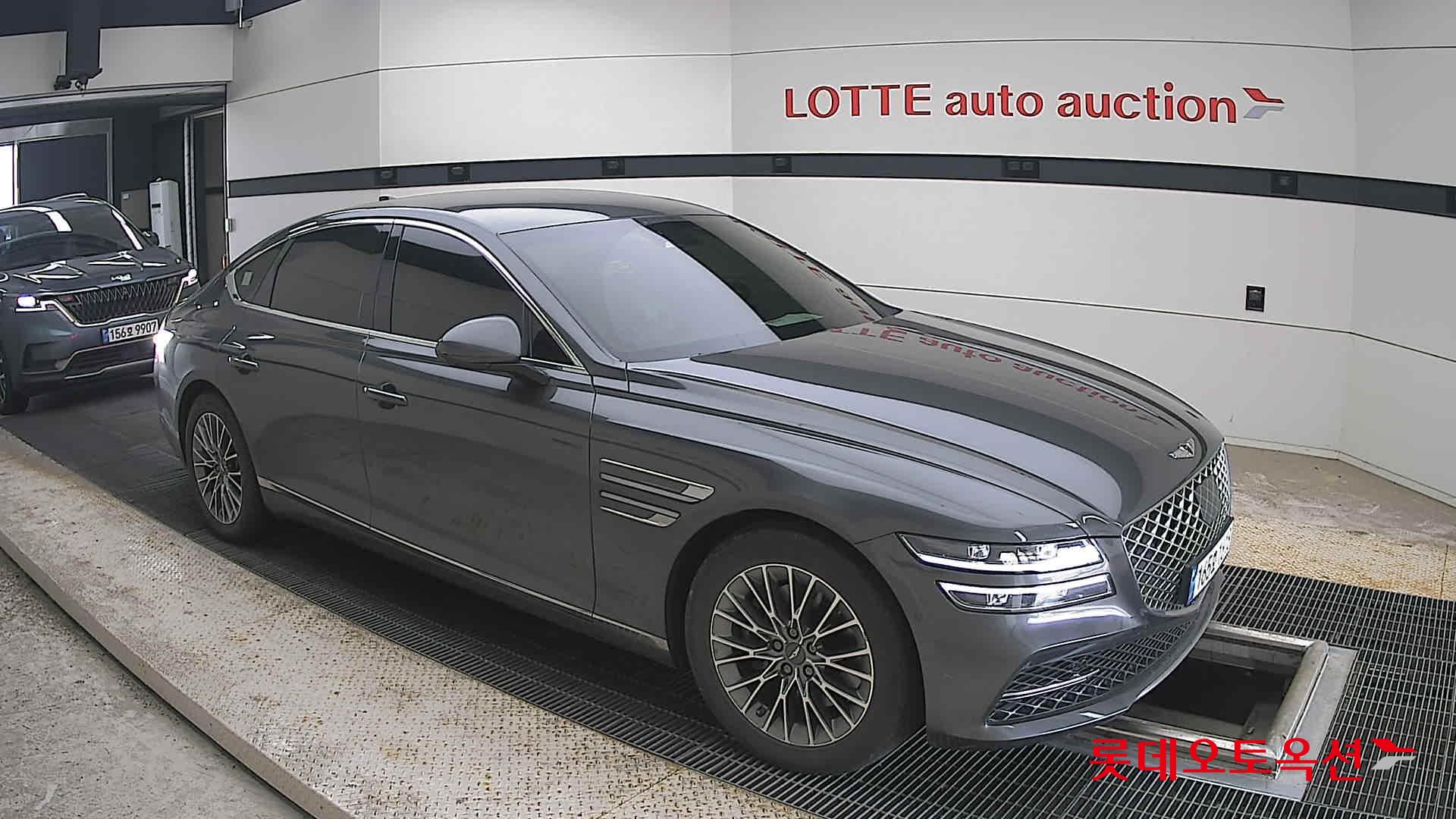 2022 - genesis g80
