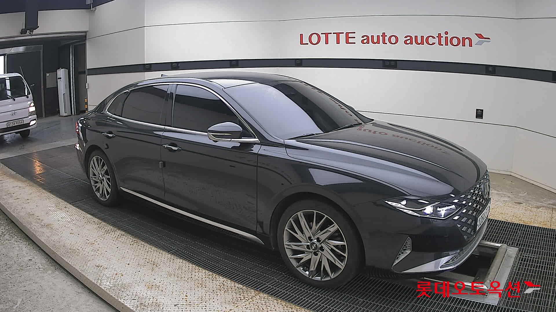 2020 - hyundai grandeur