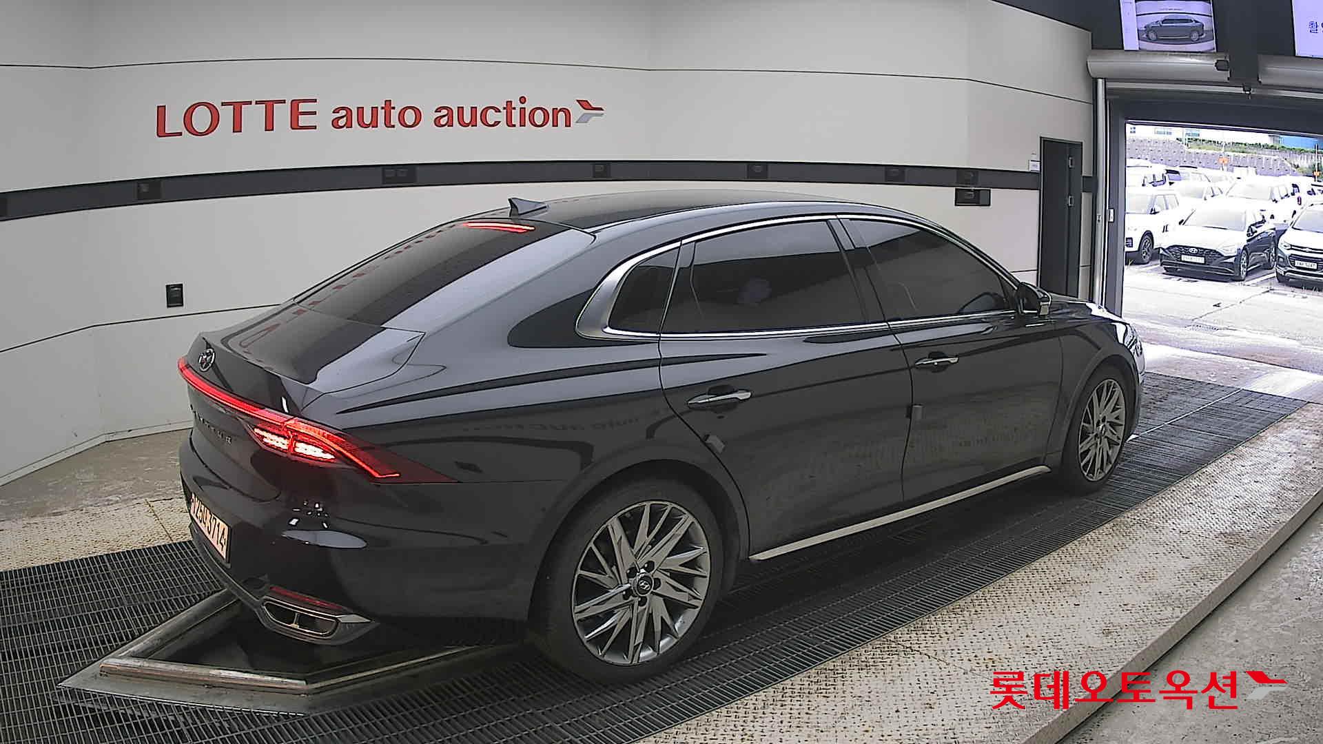 2020 - hyundai grandeur