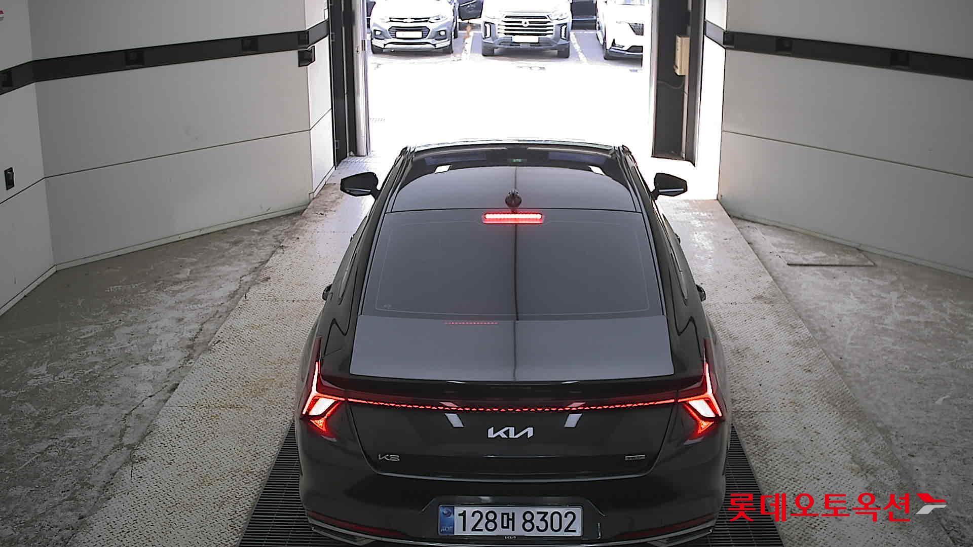 2022 - kia k8