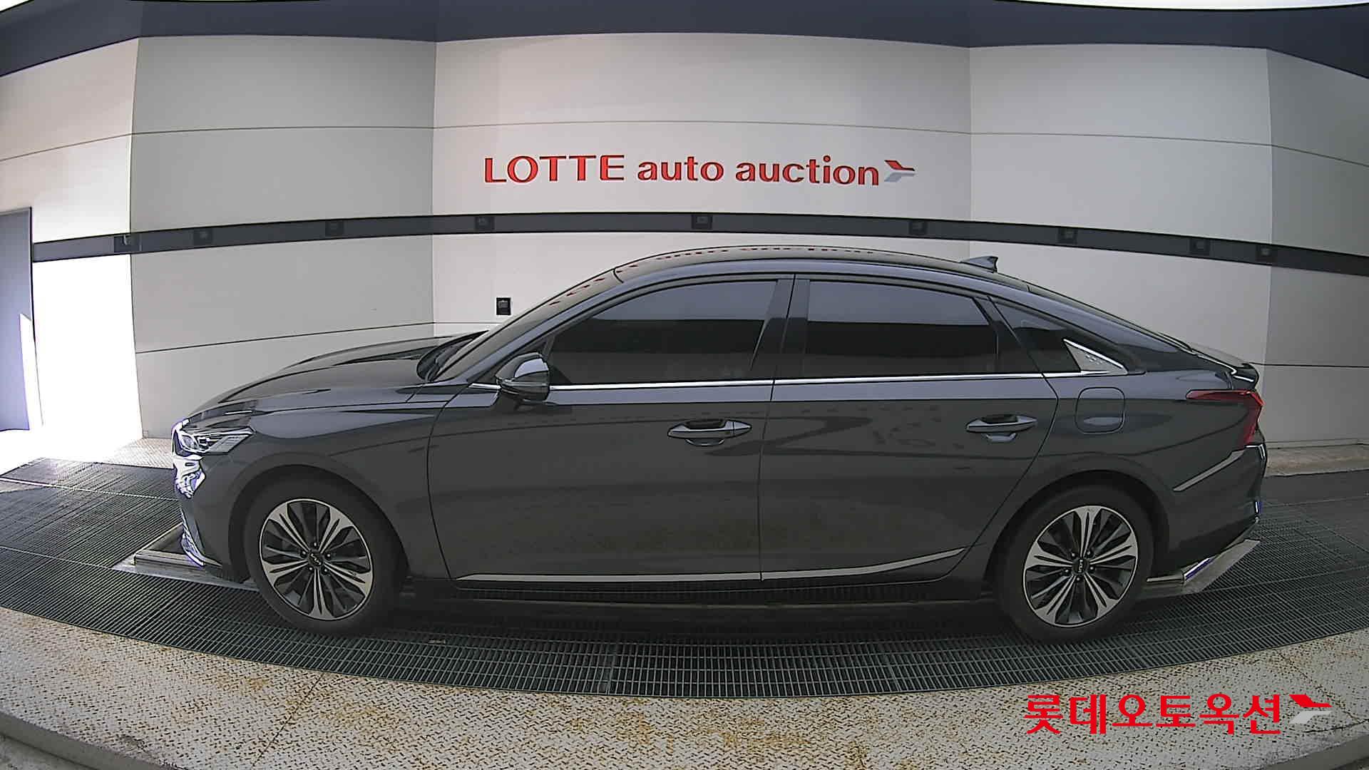 2022 - kia k8