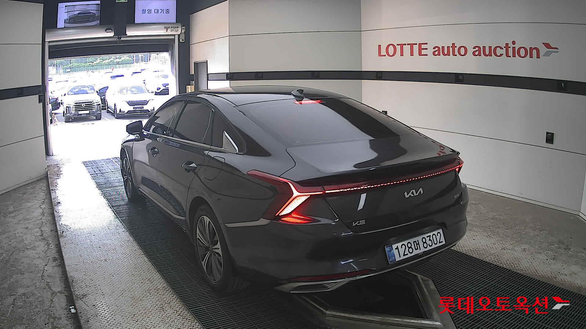 2022 - kia k8