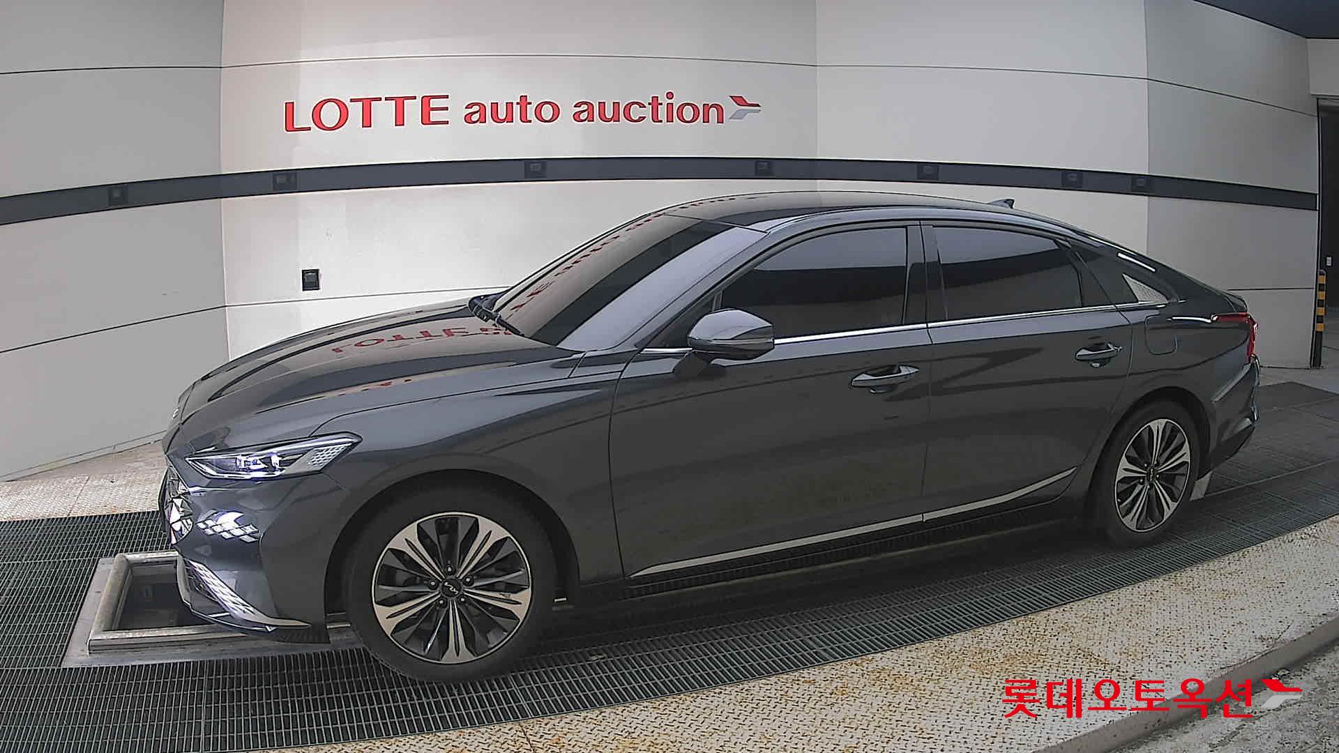 2022 - kia k8