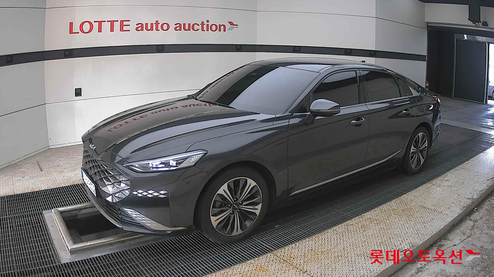 2022 - kia k8