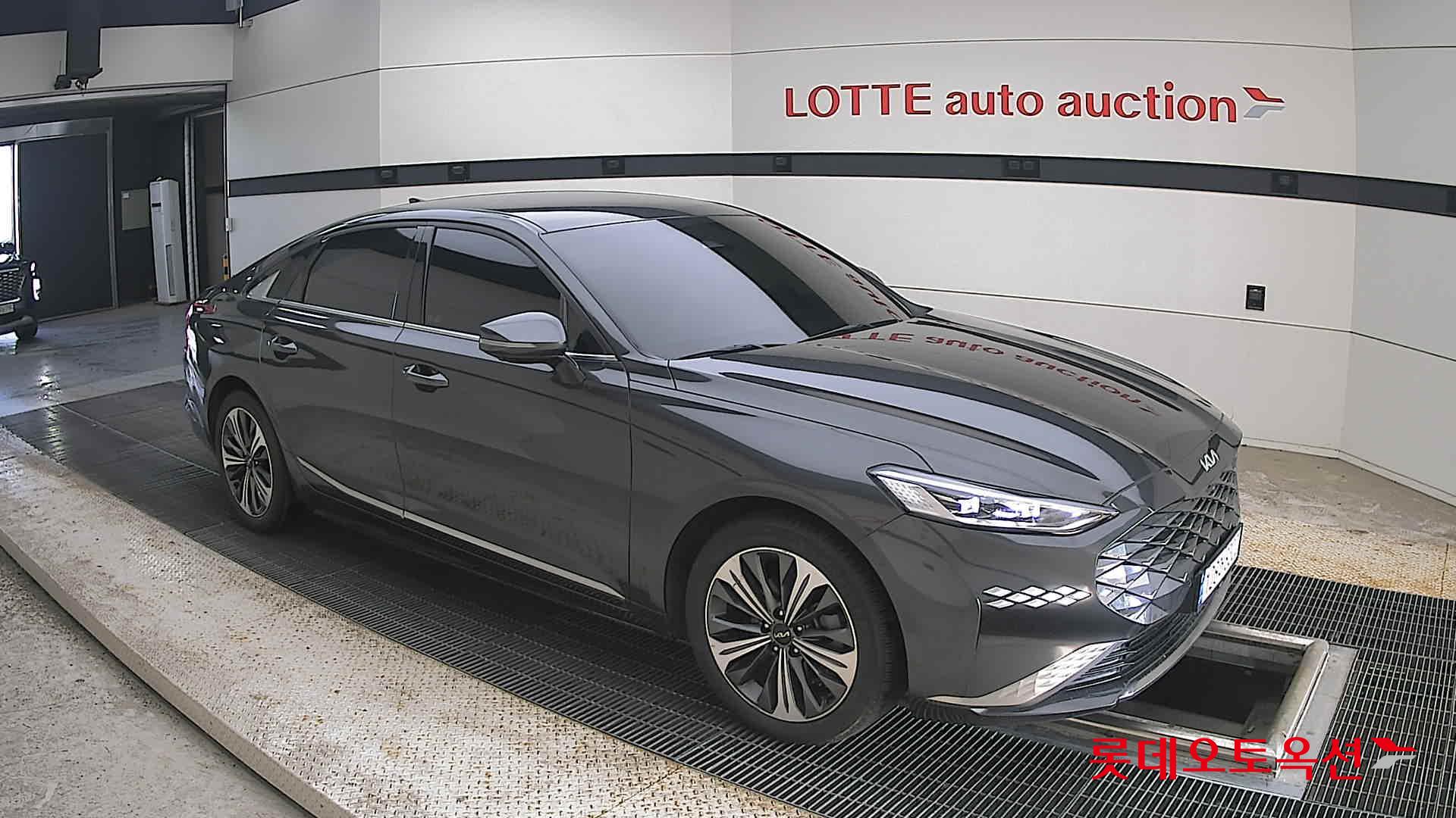 2022 - kia k8