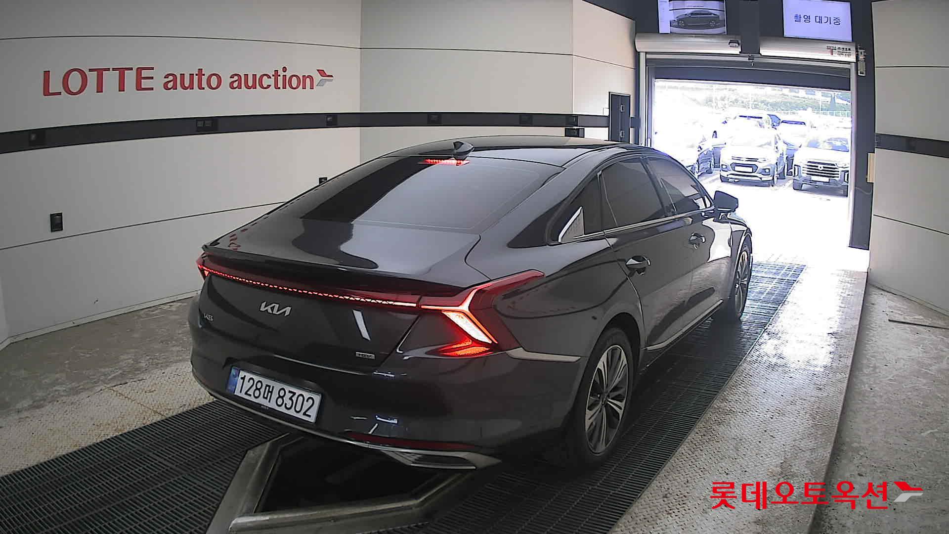 2022 - kia k8