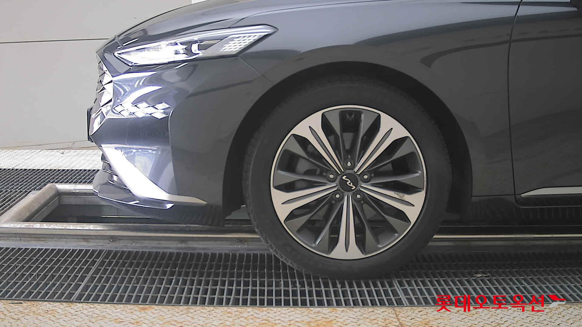 2022 - kia k8