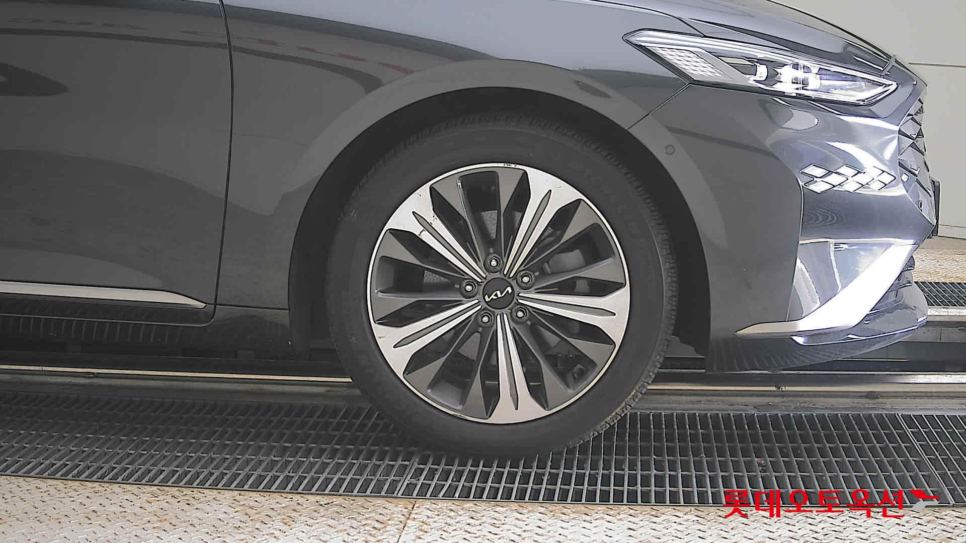 2022 - kia k8