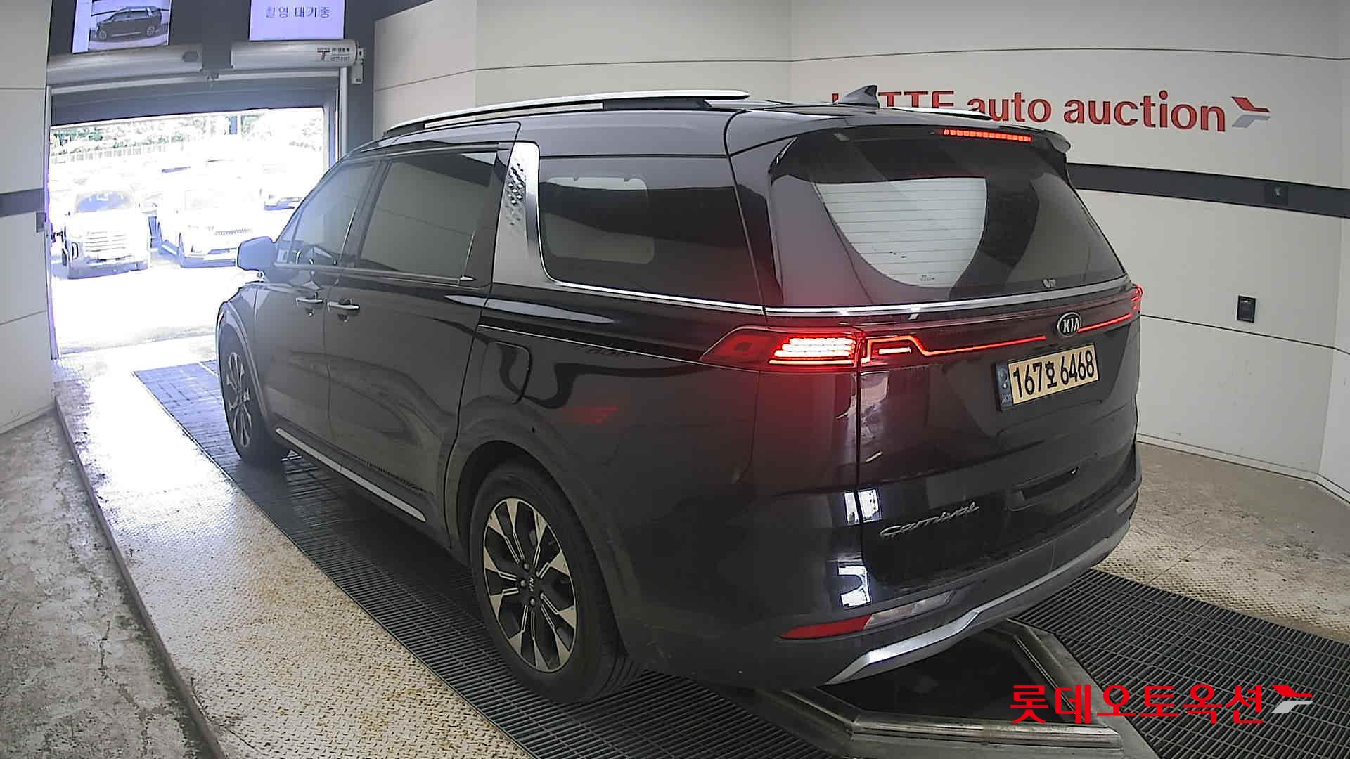 Kia Carnival 2021 Черный из Кореи, фото 6