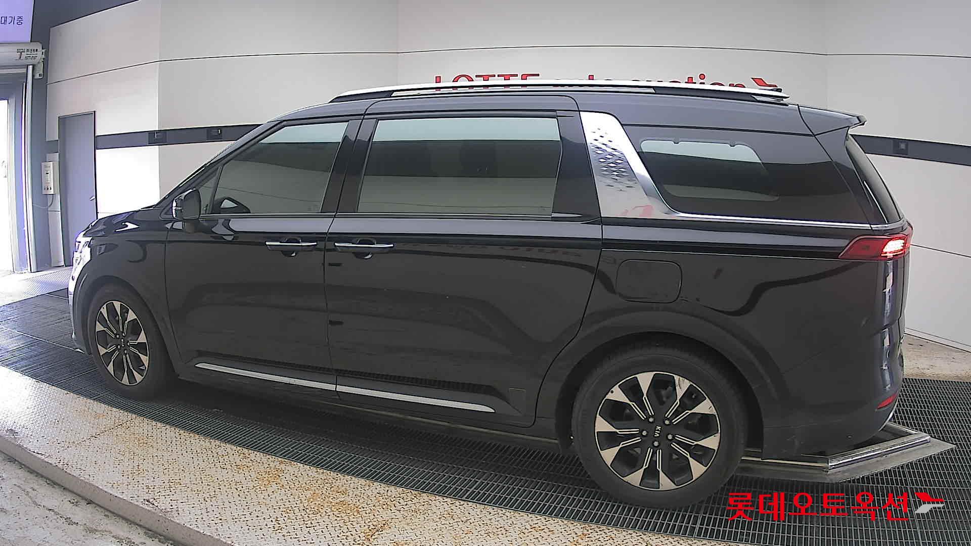 Kia Carnival id 4504276 из Кореи 11