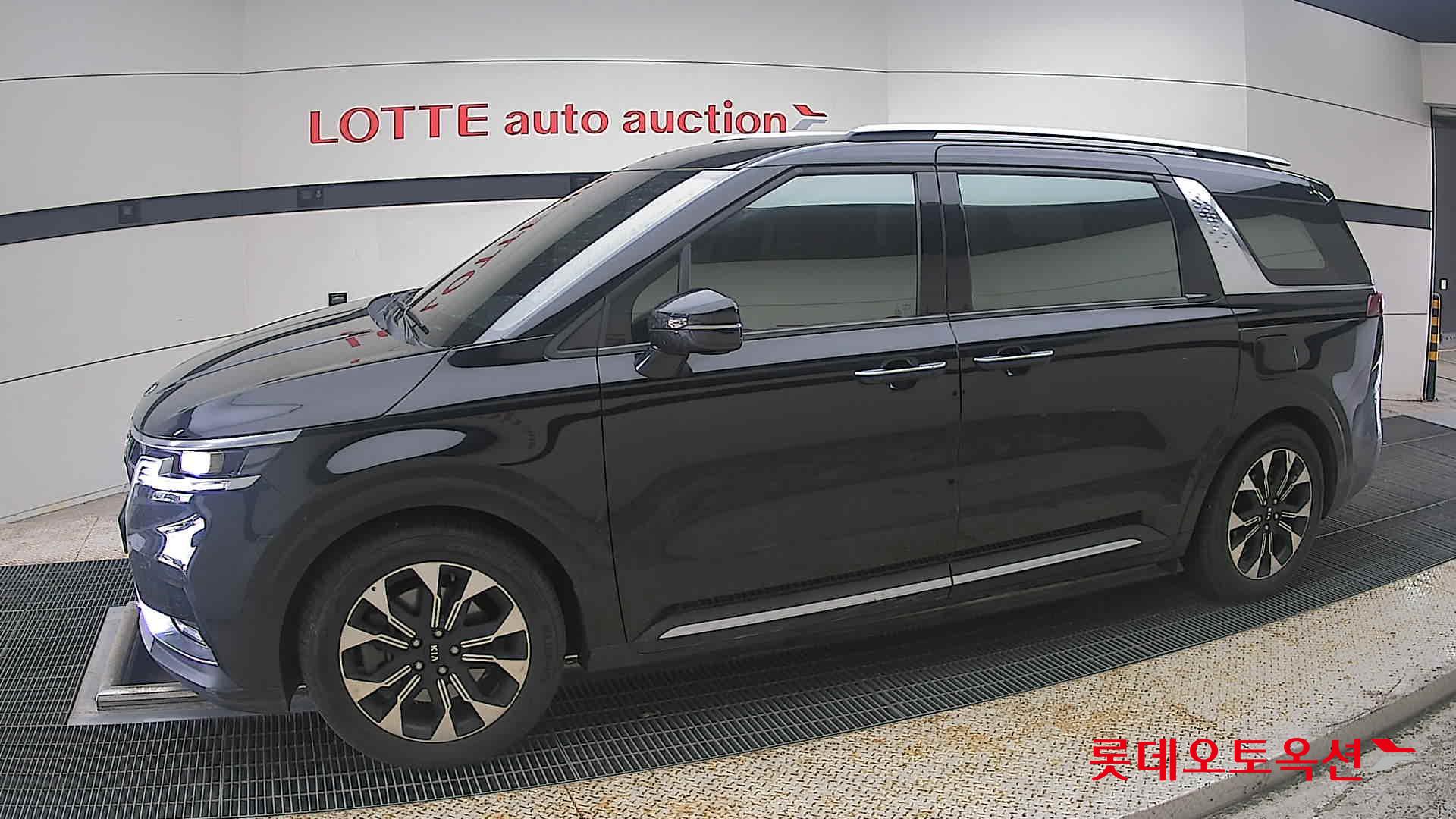 Kia Carnival id 4504276 из Кореи 12