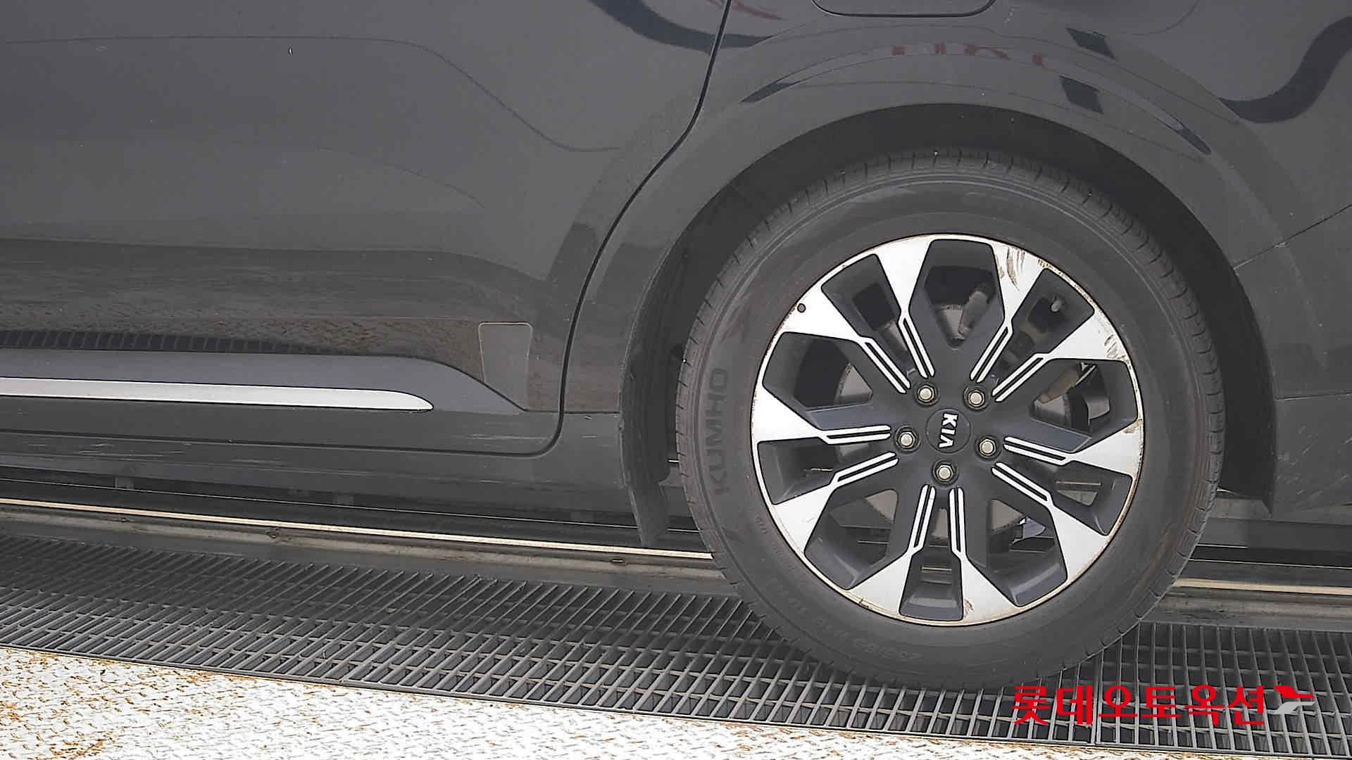 Kia Carnival id 4504276 из Кореи 22