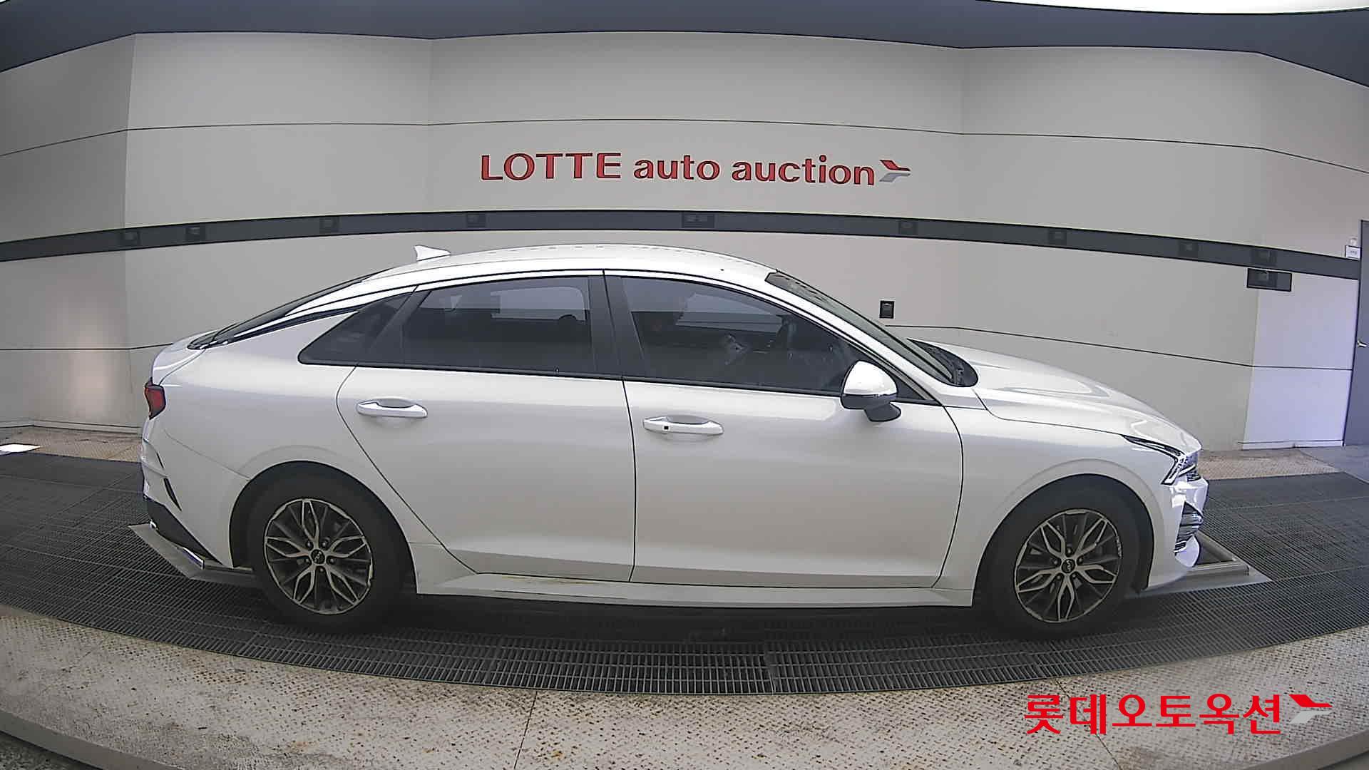 Kia K5 2022 Белый из Кореи, фото 3