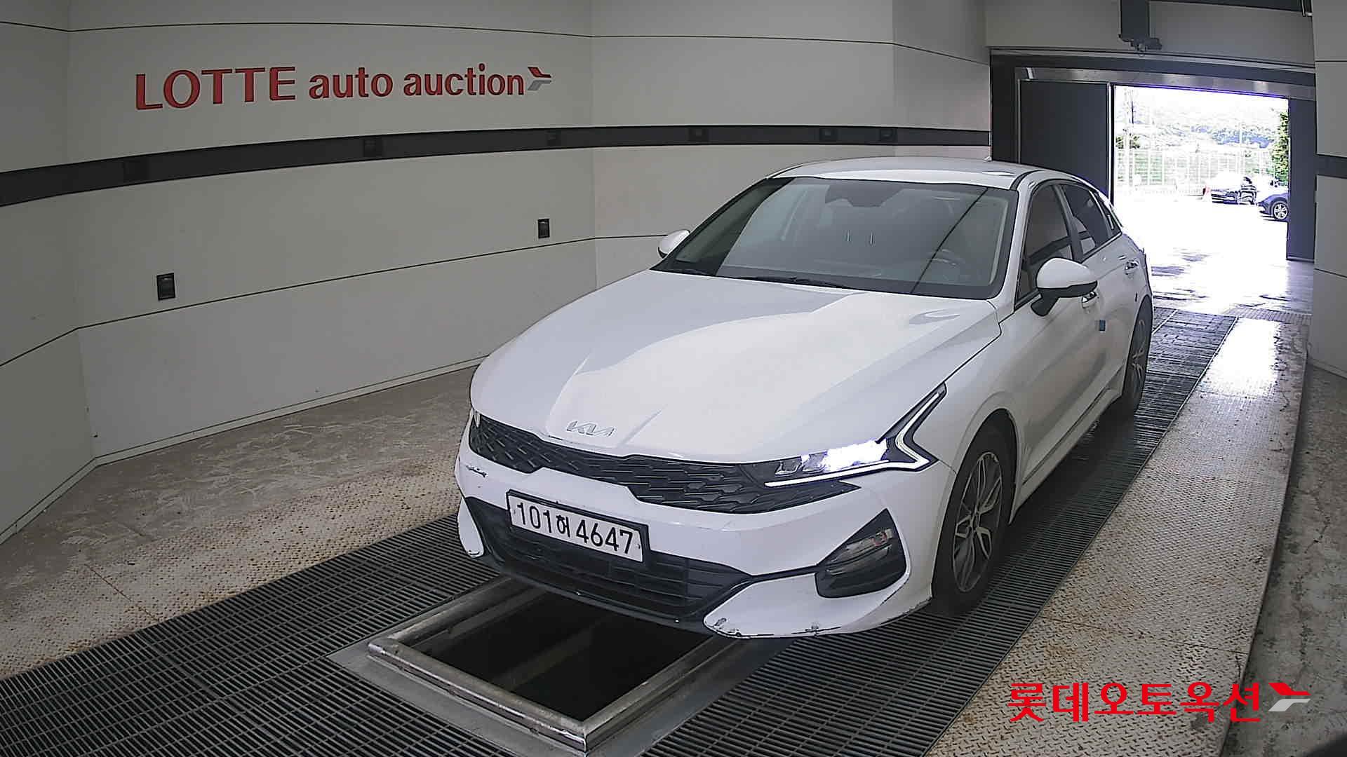 Kia K5 2022 Белый из Кореи