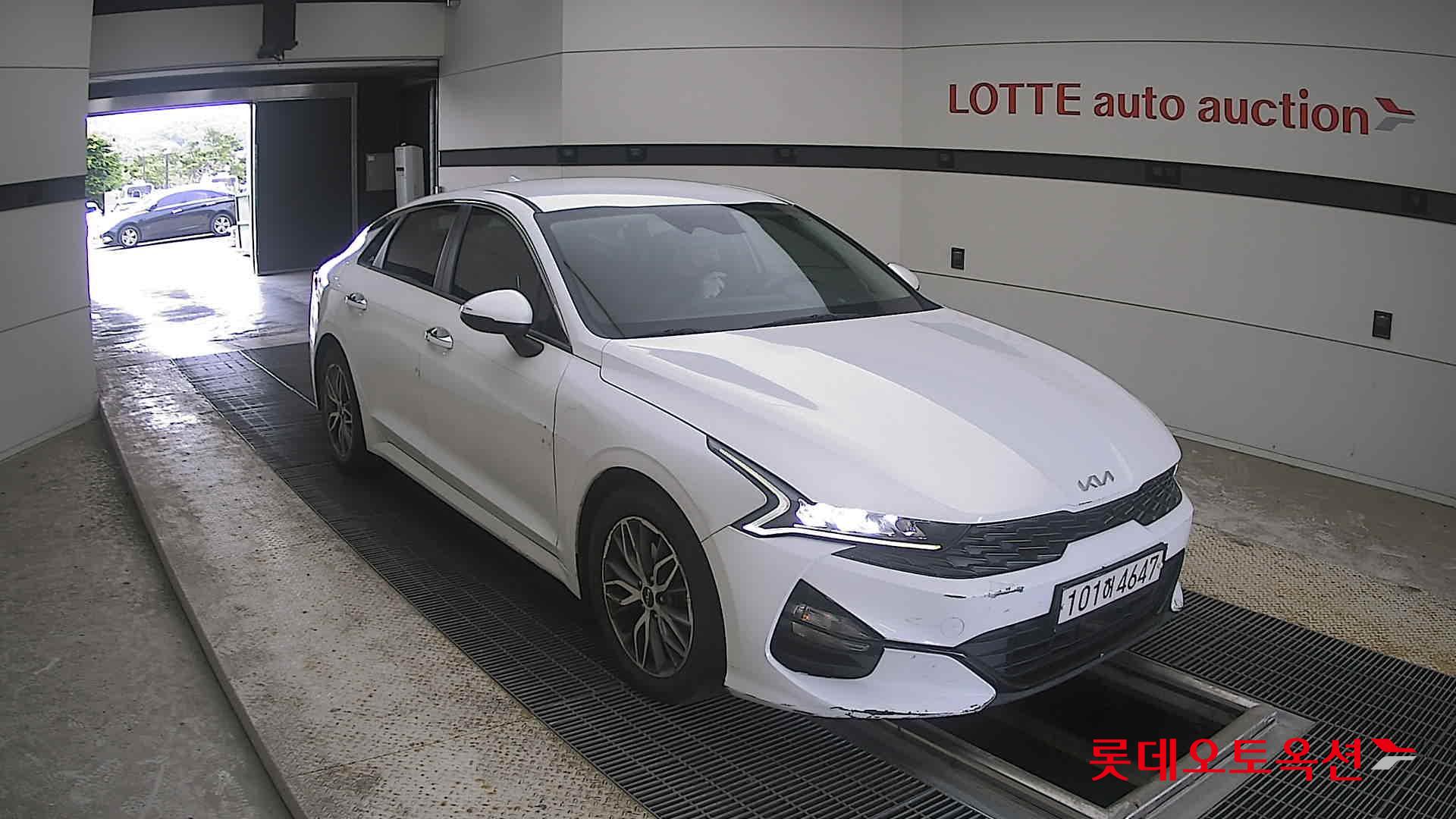 Kia K5 2022 Белый из Кореи, фото 2