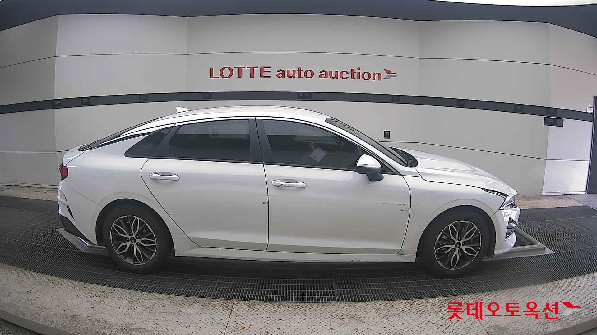 Kia K5 2022 Белый из Кореи, фото 3