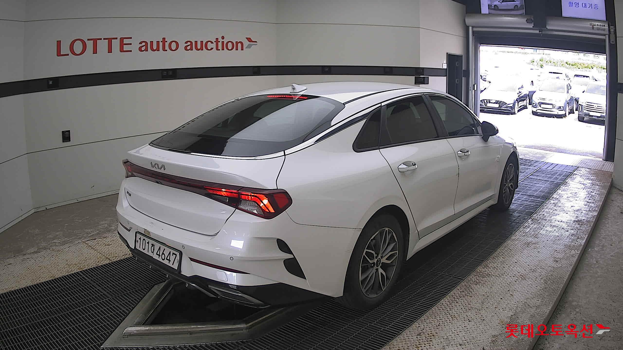 Kia K5 2022 Белый из Кореи, фото 4